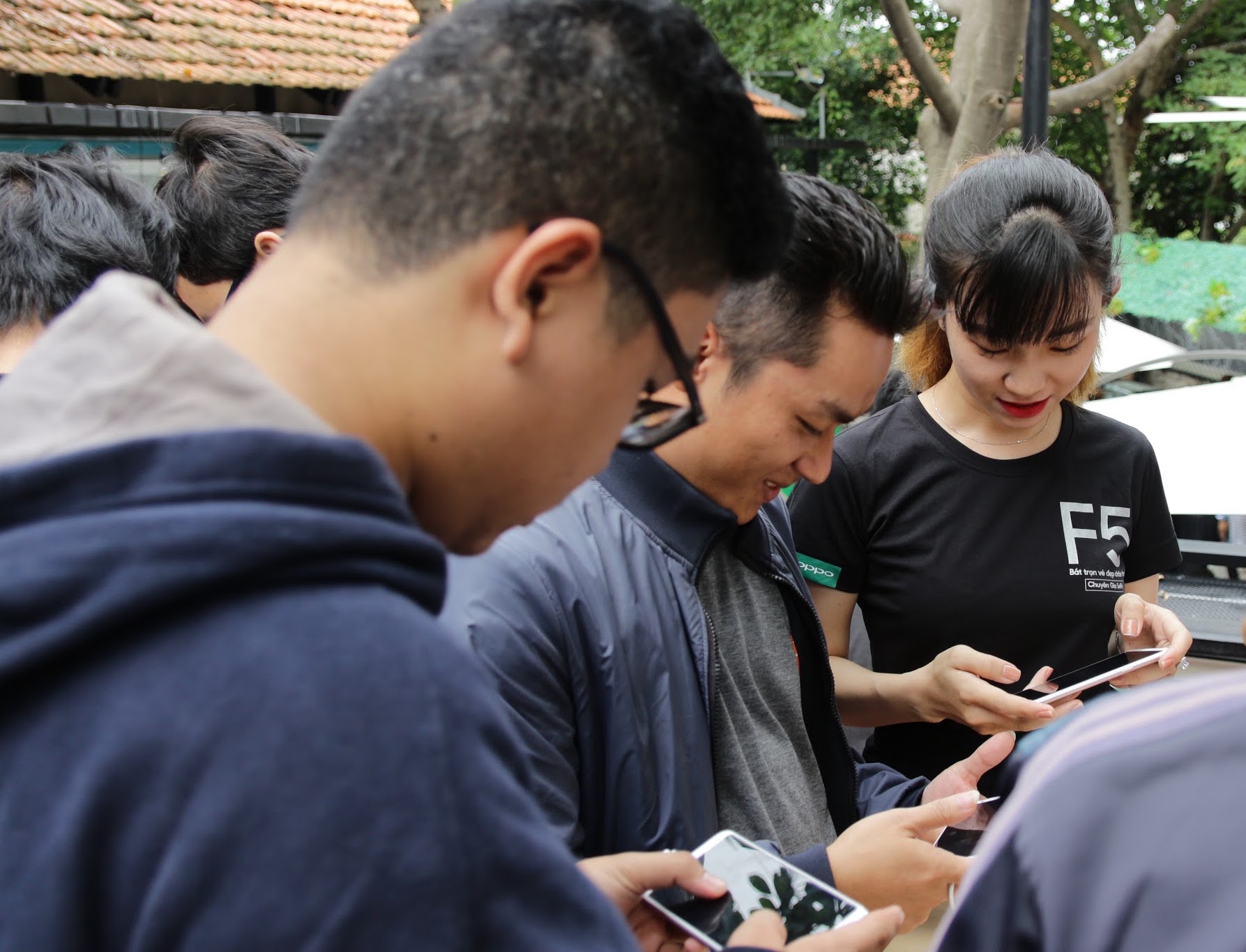 Gioi tre trai nghiem choi game tren Oppo F5 hinh anh