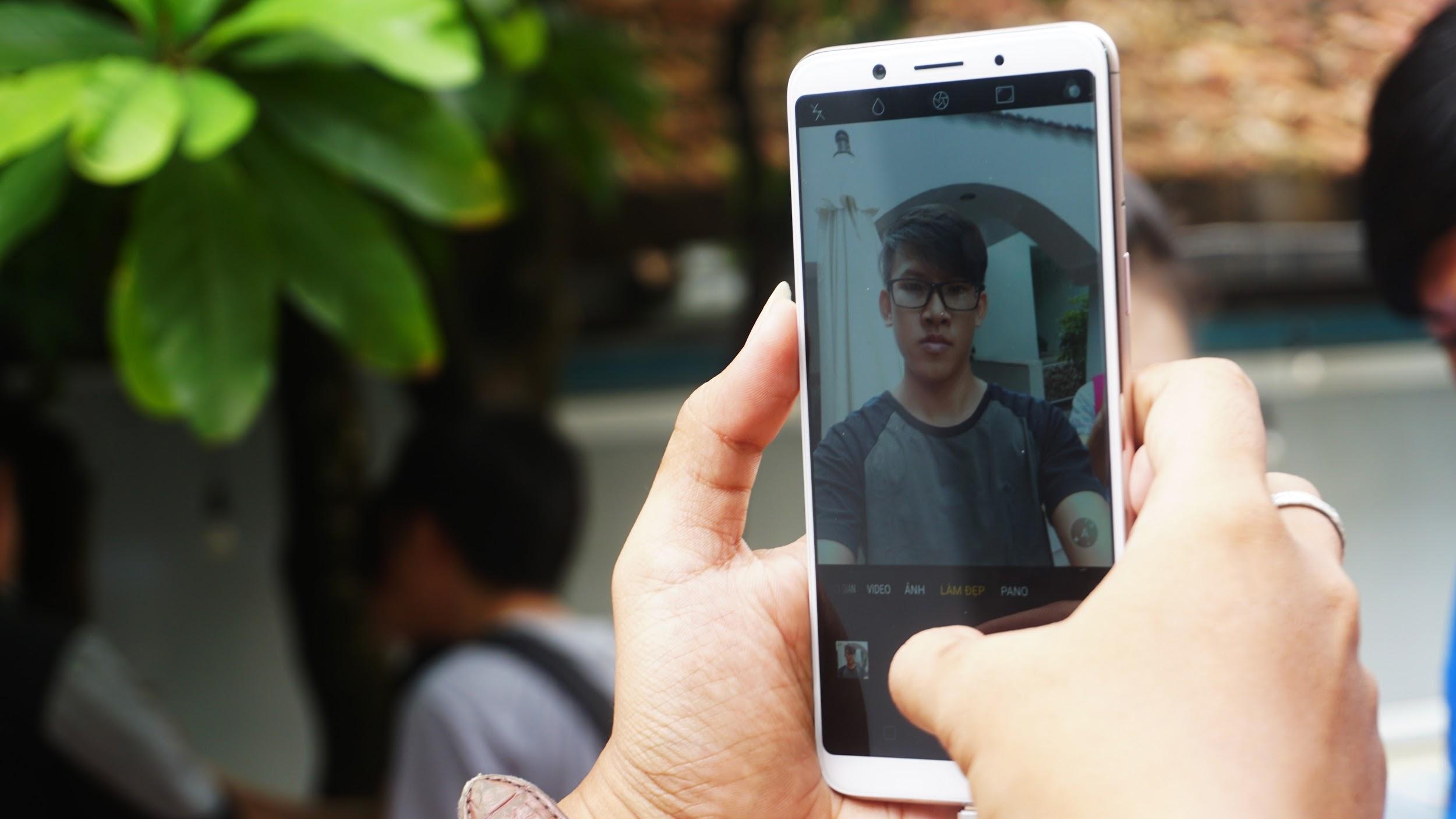 gioi tre trai nghiem choi game tren Oppo F5 anh 6