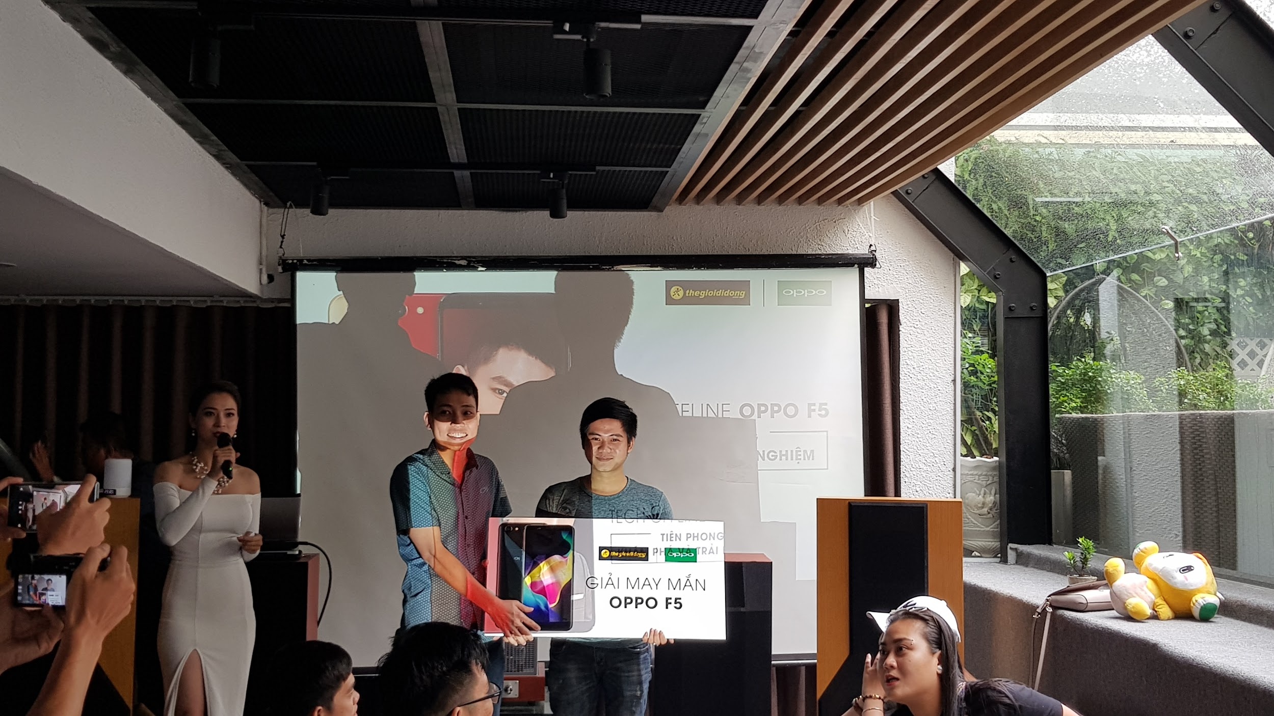 gioi tre trai nghiem choi game tren Oppo F5 anh 7