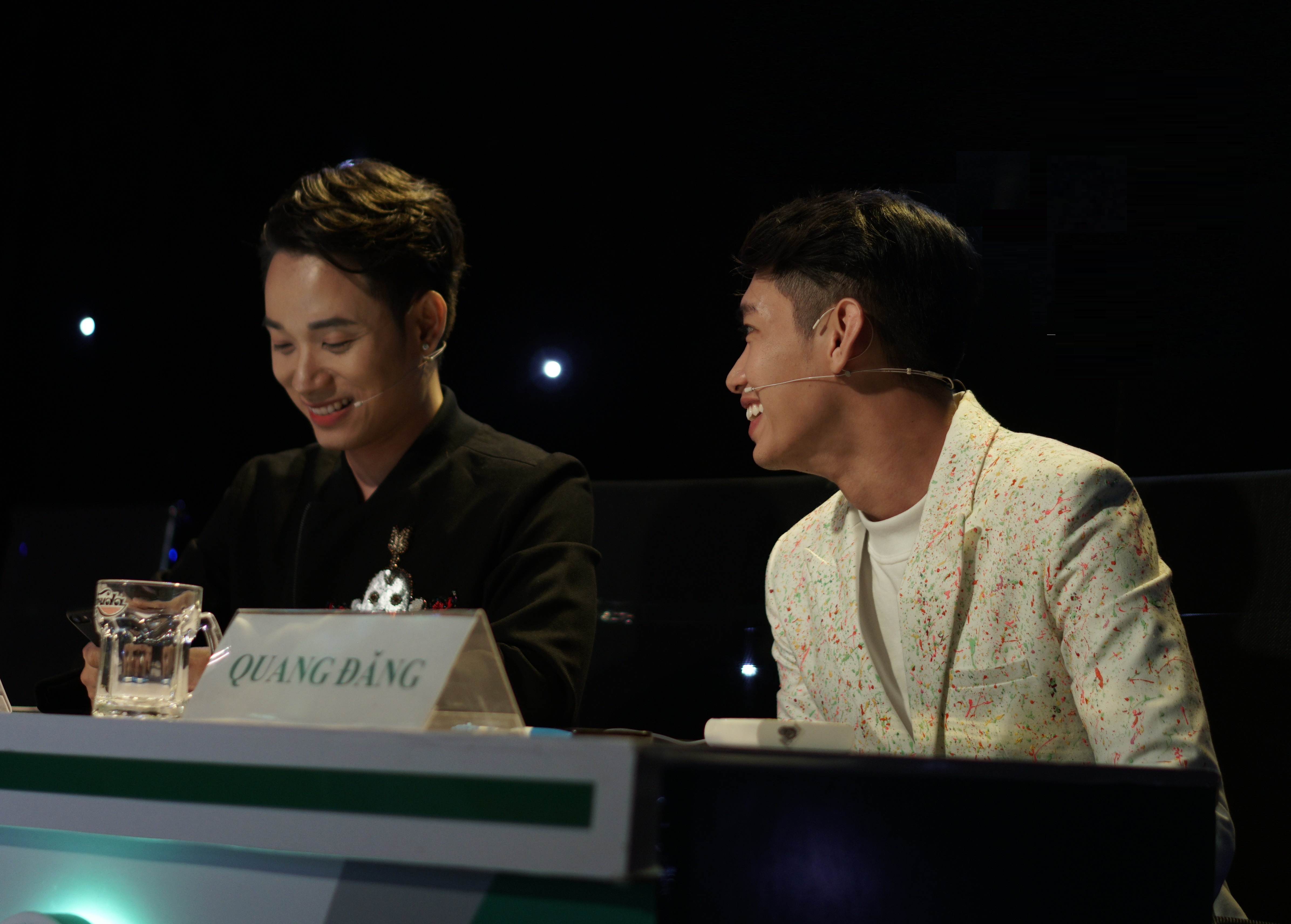 Truc Nhan: 'Hanh phuc vi duoc giup cac ban tre theo duoi dam me' hinh anh