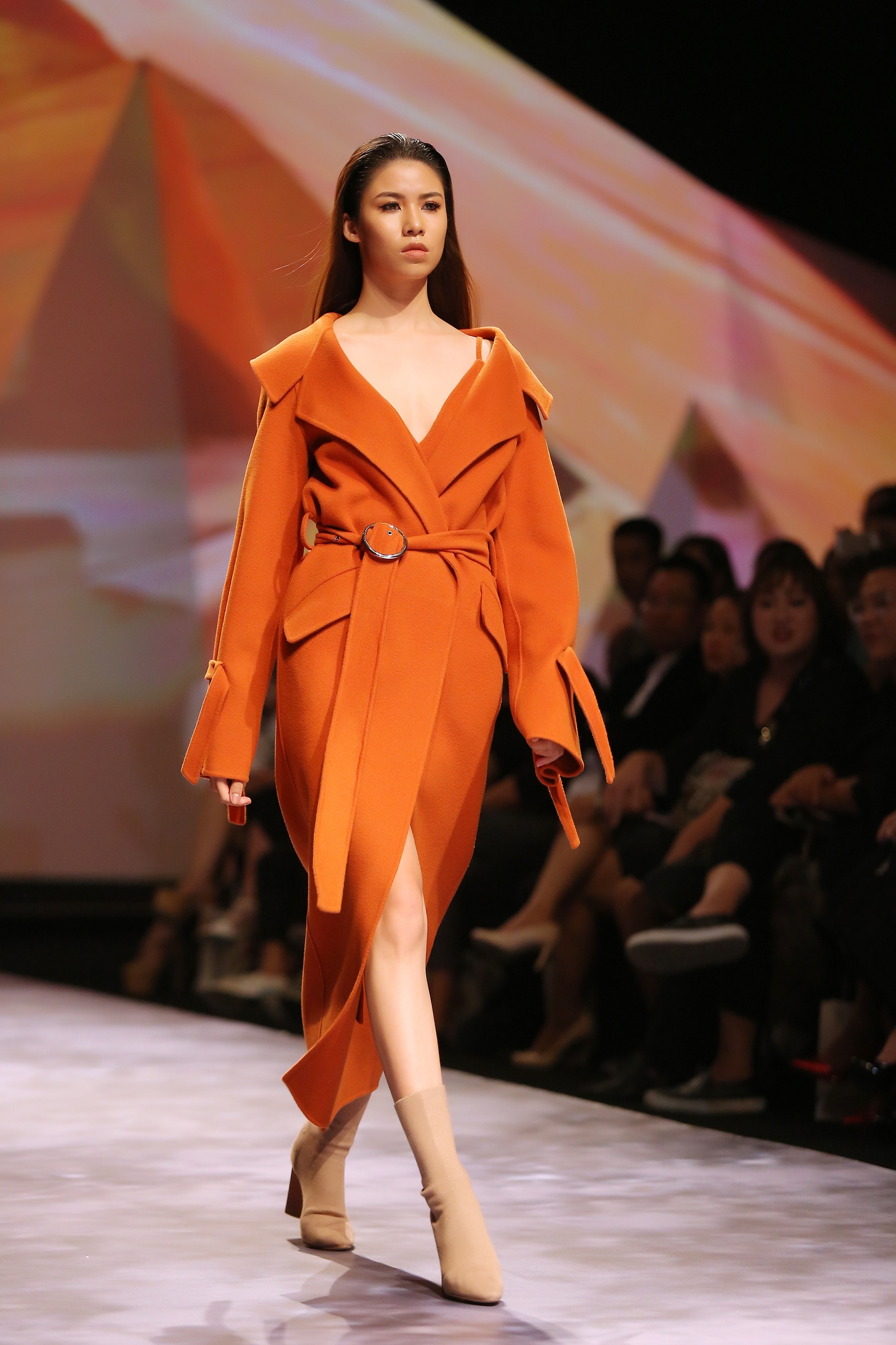 thoi trang cong so thanh lich ma quyen ru anh 2