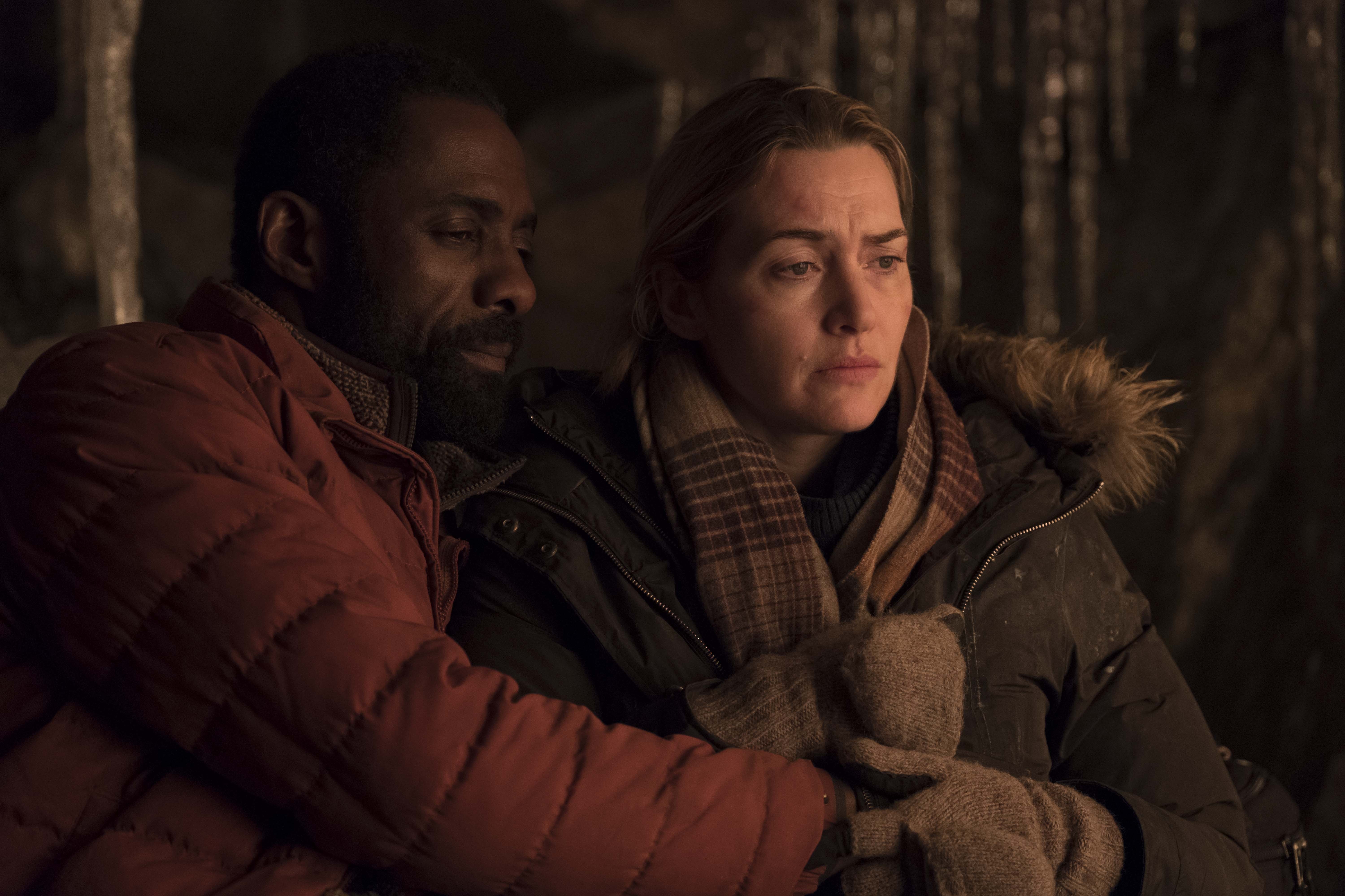 'The mountain between us': Cau chuyen sinh ton day... lang man hinh anh