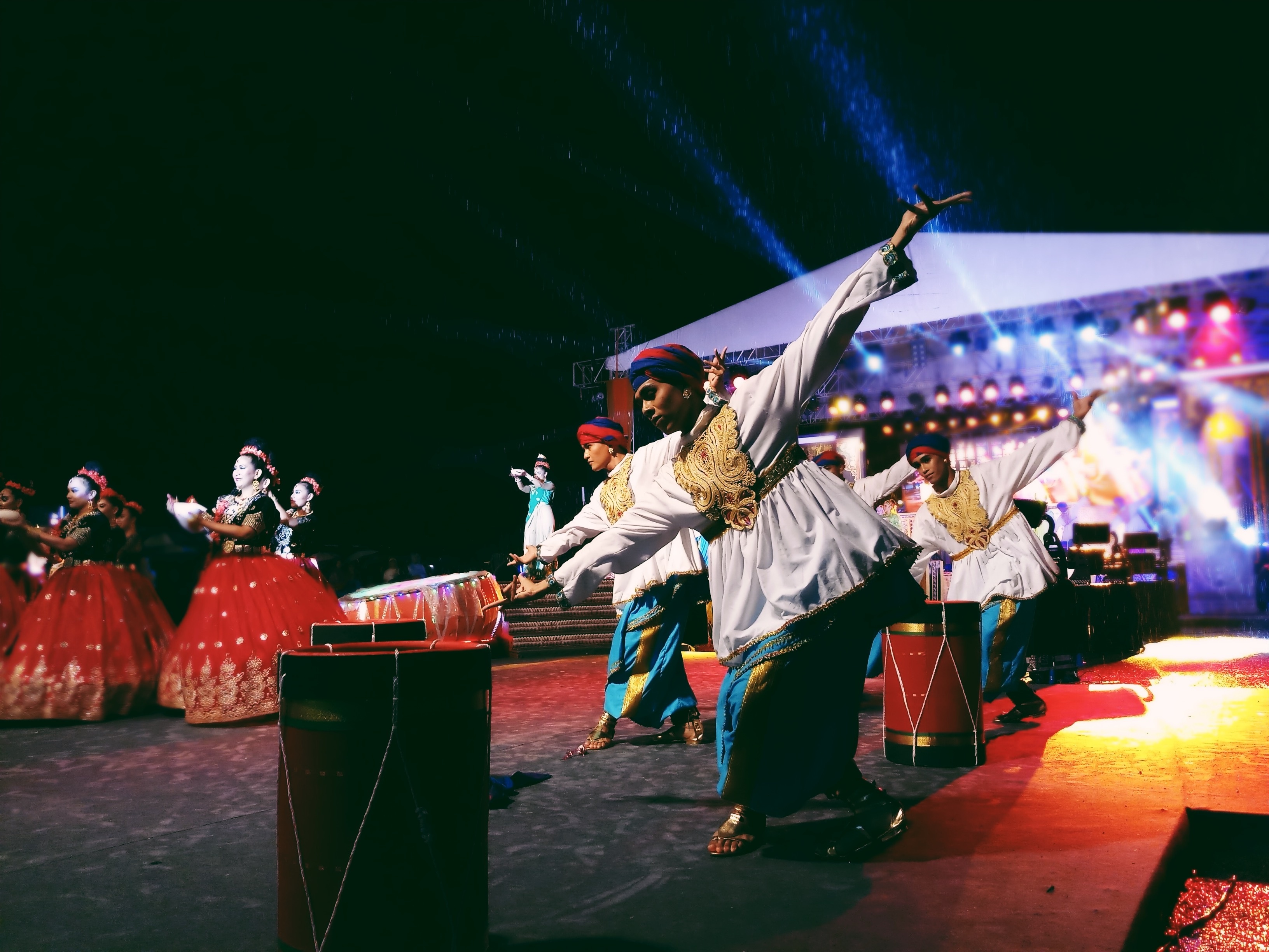 loat anh chup bang Galaxy J7+ anh 3