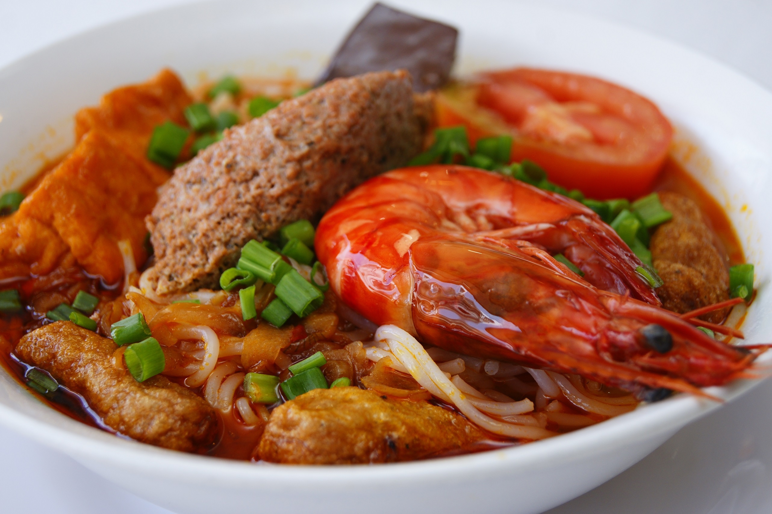 Bun rieu tom bien hut khach tai Vung Tau hinh anh