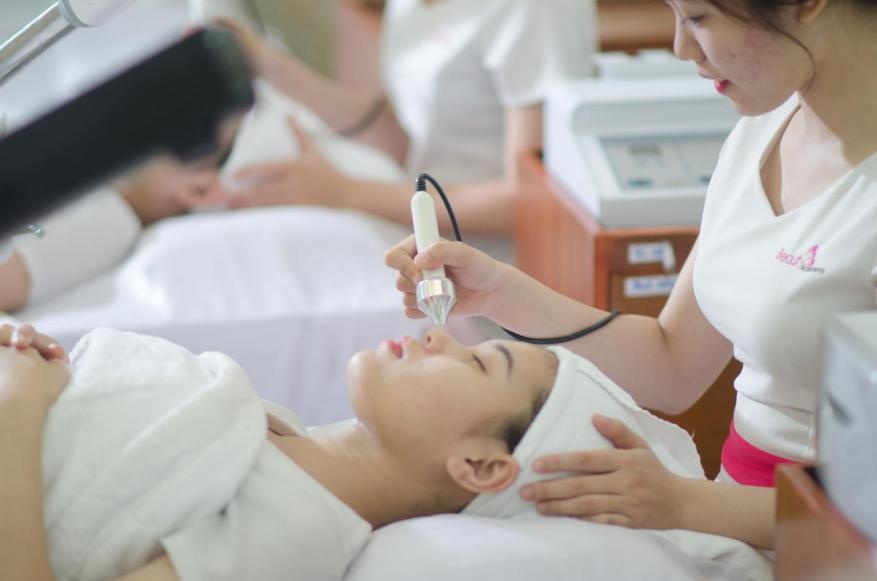 Co hoi lap nghiep tu khoa hoc tham my tai Ana Beauty Academy hinh anh