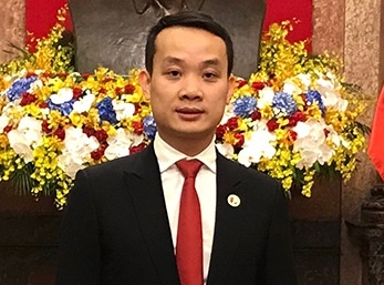 Doanh nhan Viet selfie cung Tong thong My hinh anh