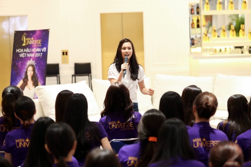 Pham Huong Hoang My chia se bi quyet noi tieng Anh anh 3