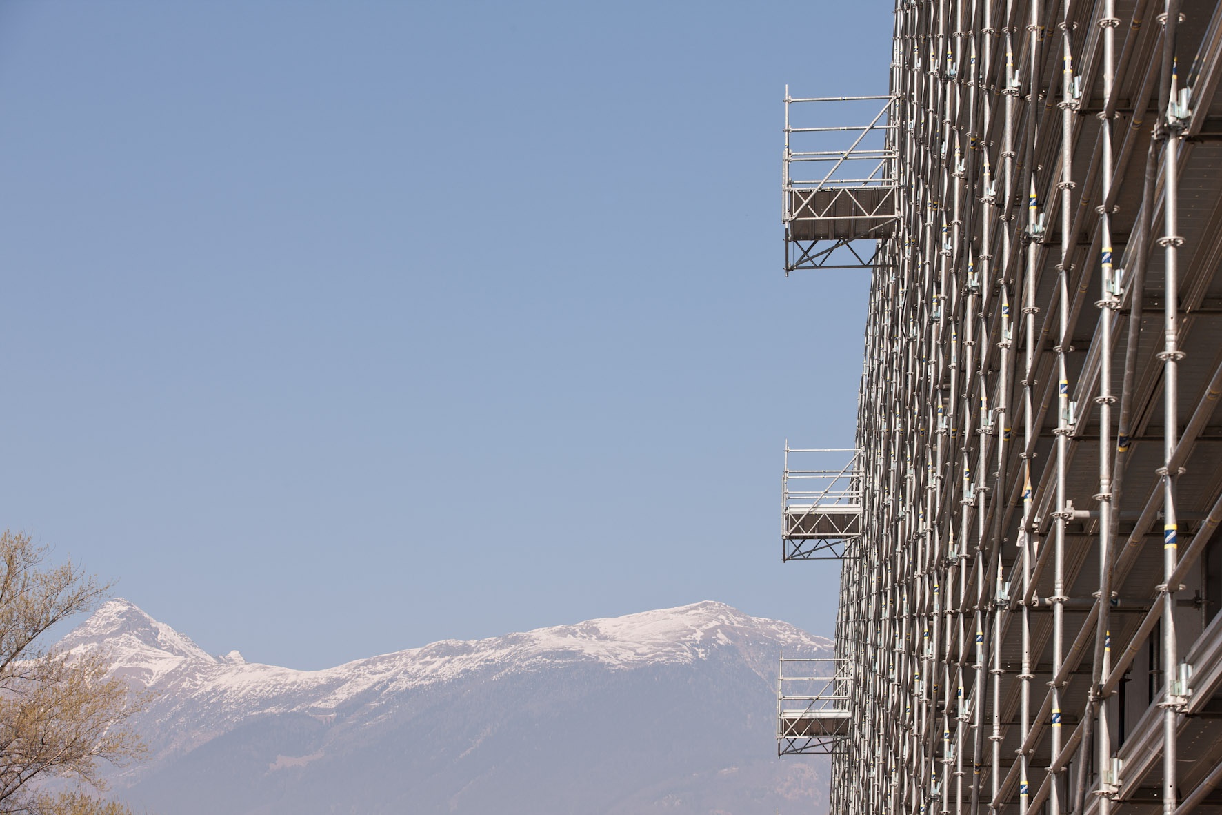 Cong ty co khi Linh Phong anh 3