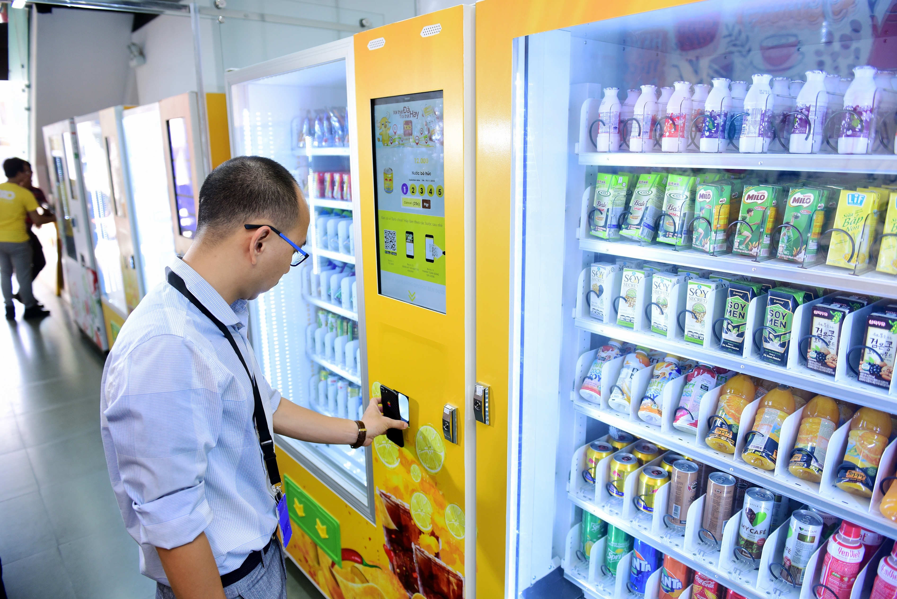 Cua hang tien loi khong nguoi ban tai TP.HCM hinh anh