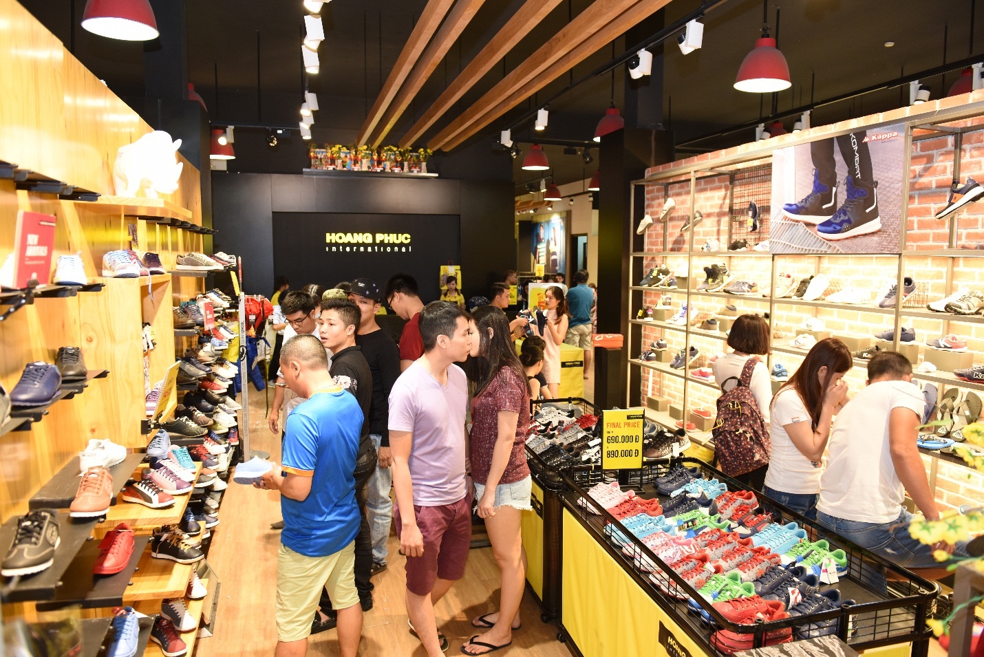 Hoang Phuc International anh 2