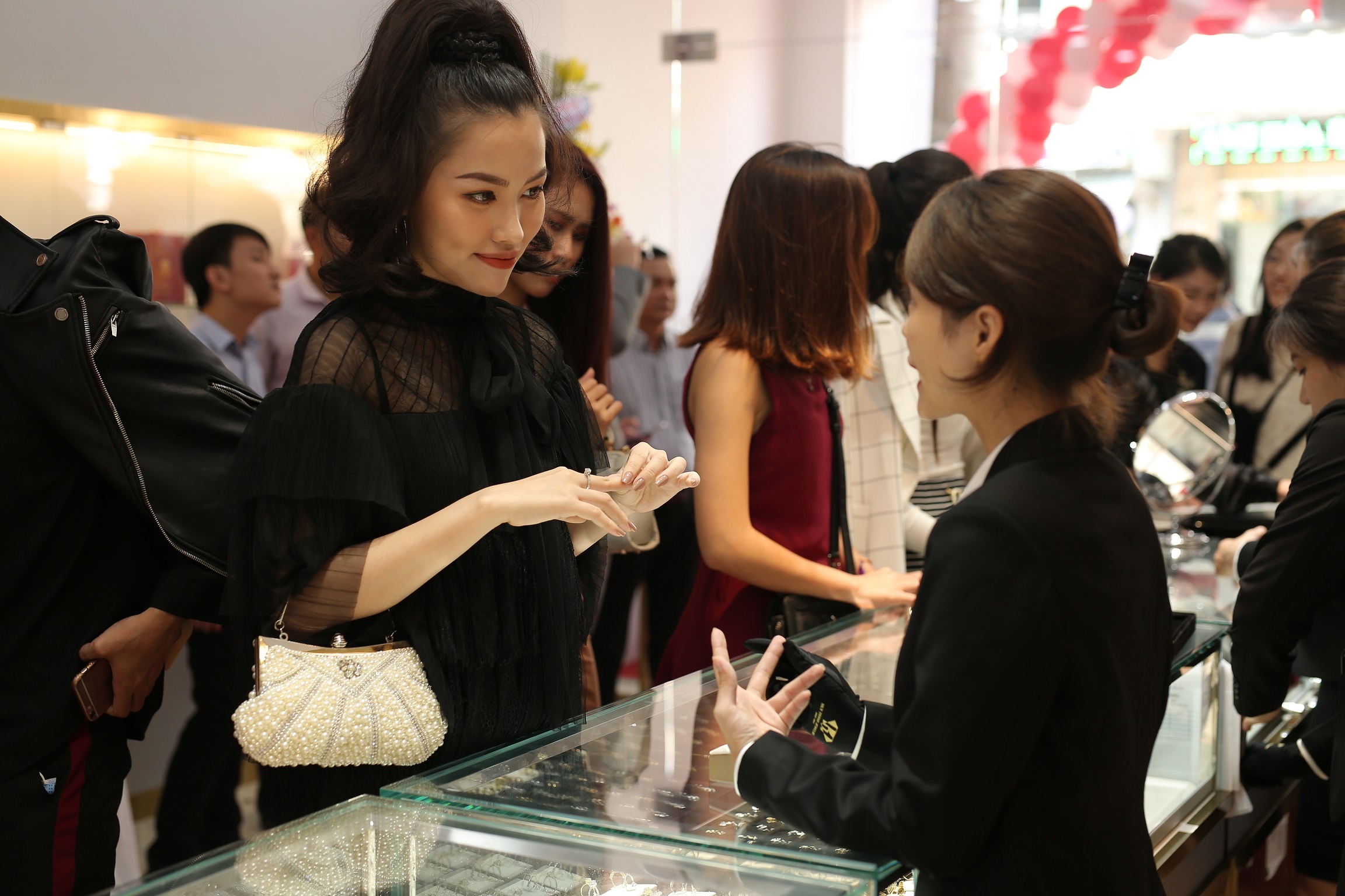 Huy Thanh Jewelry anh 6