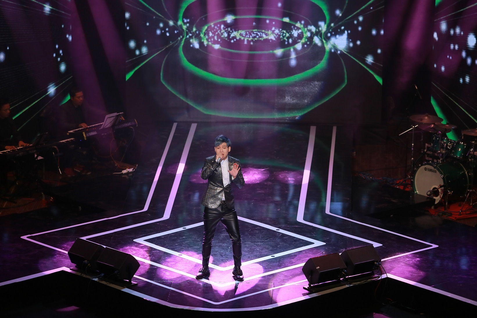 Giong ca vang doanh nhan anh 6