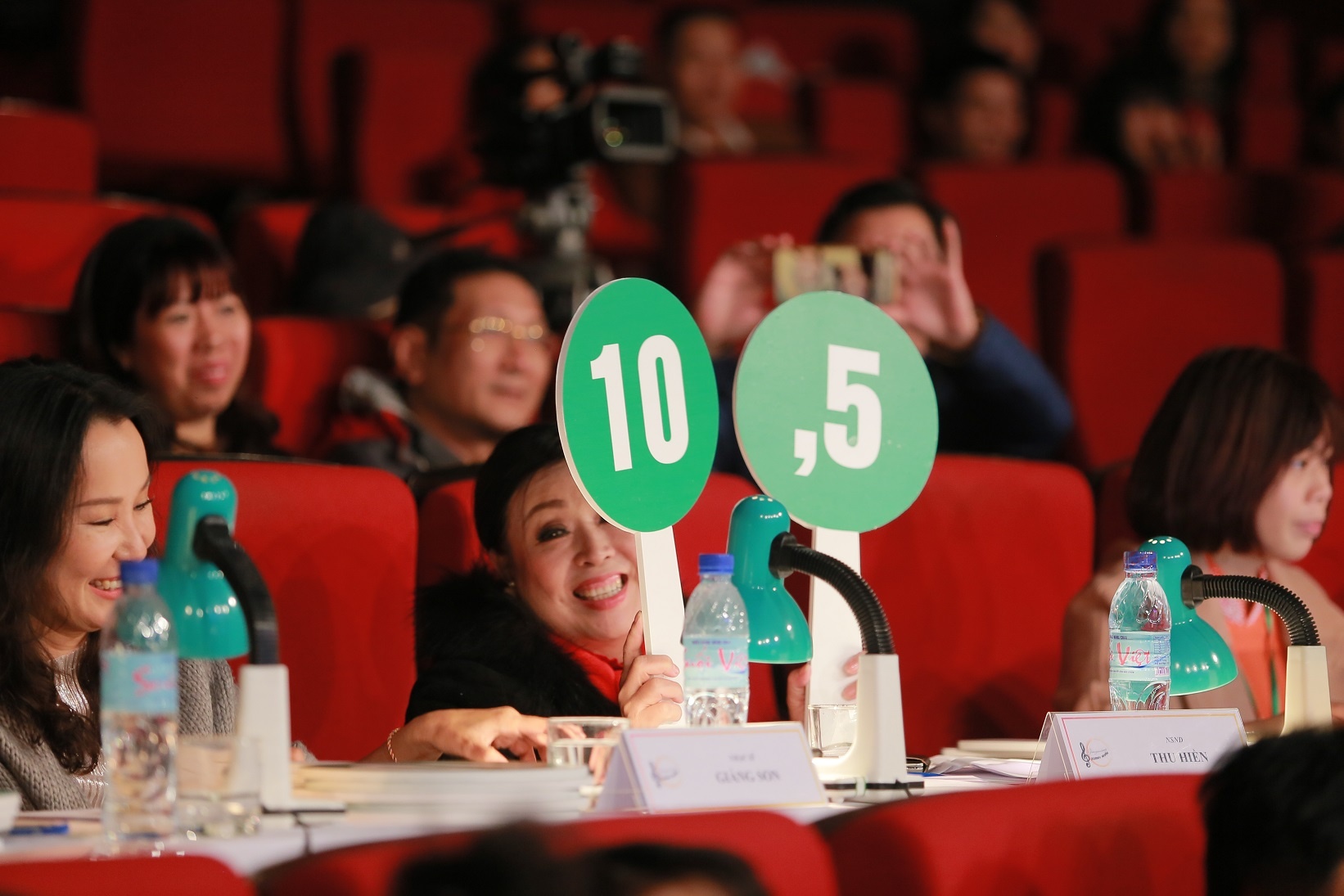 Giong ca vang doanh nhan anh 12