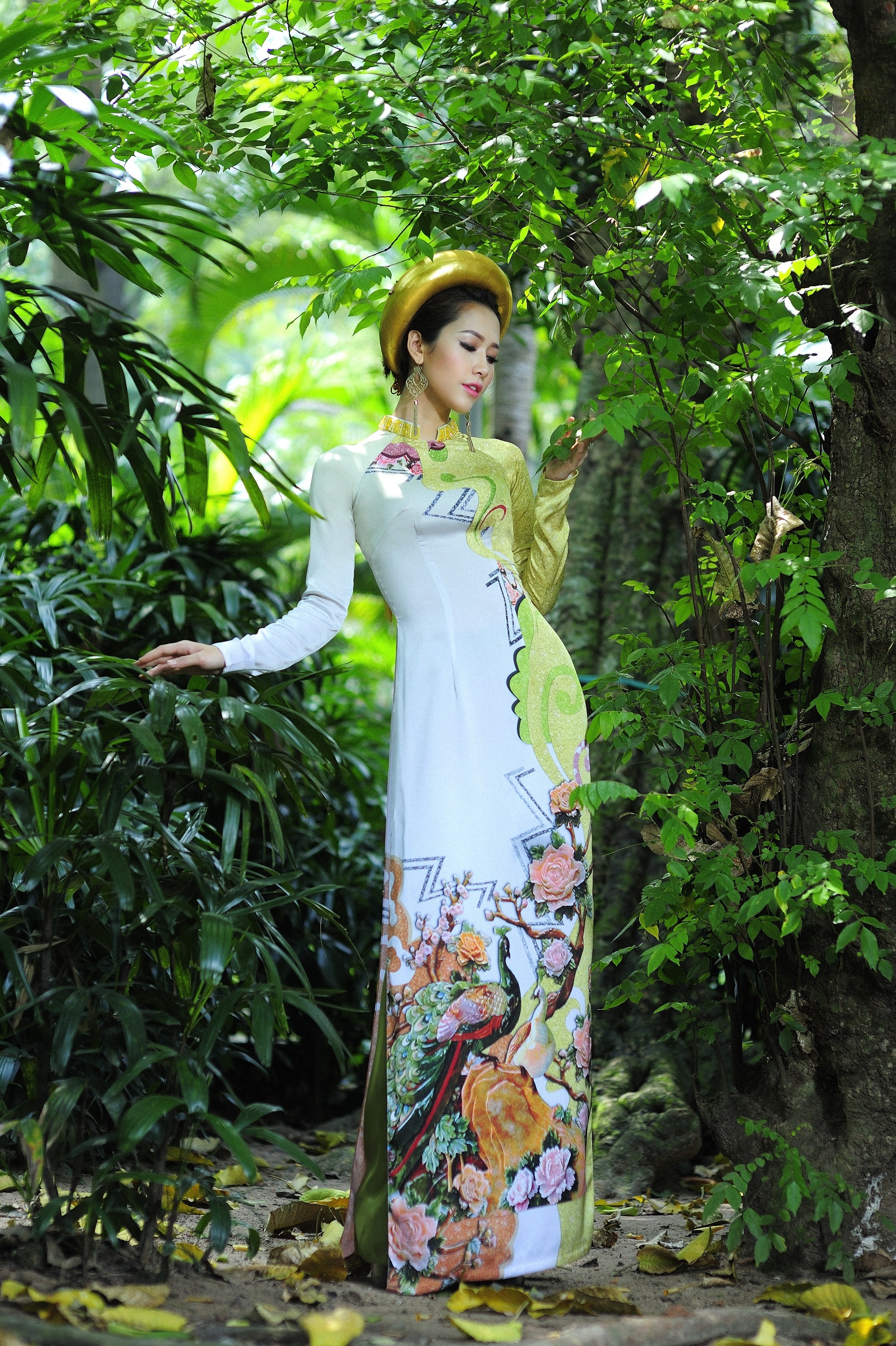 BST áo dài họa tiết chim công cách điệu ảnh 2 BST ao dai hoa tiet chim cong cach dieu anh 2