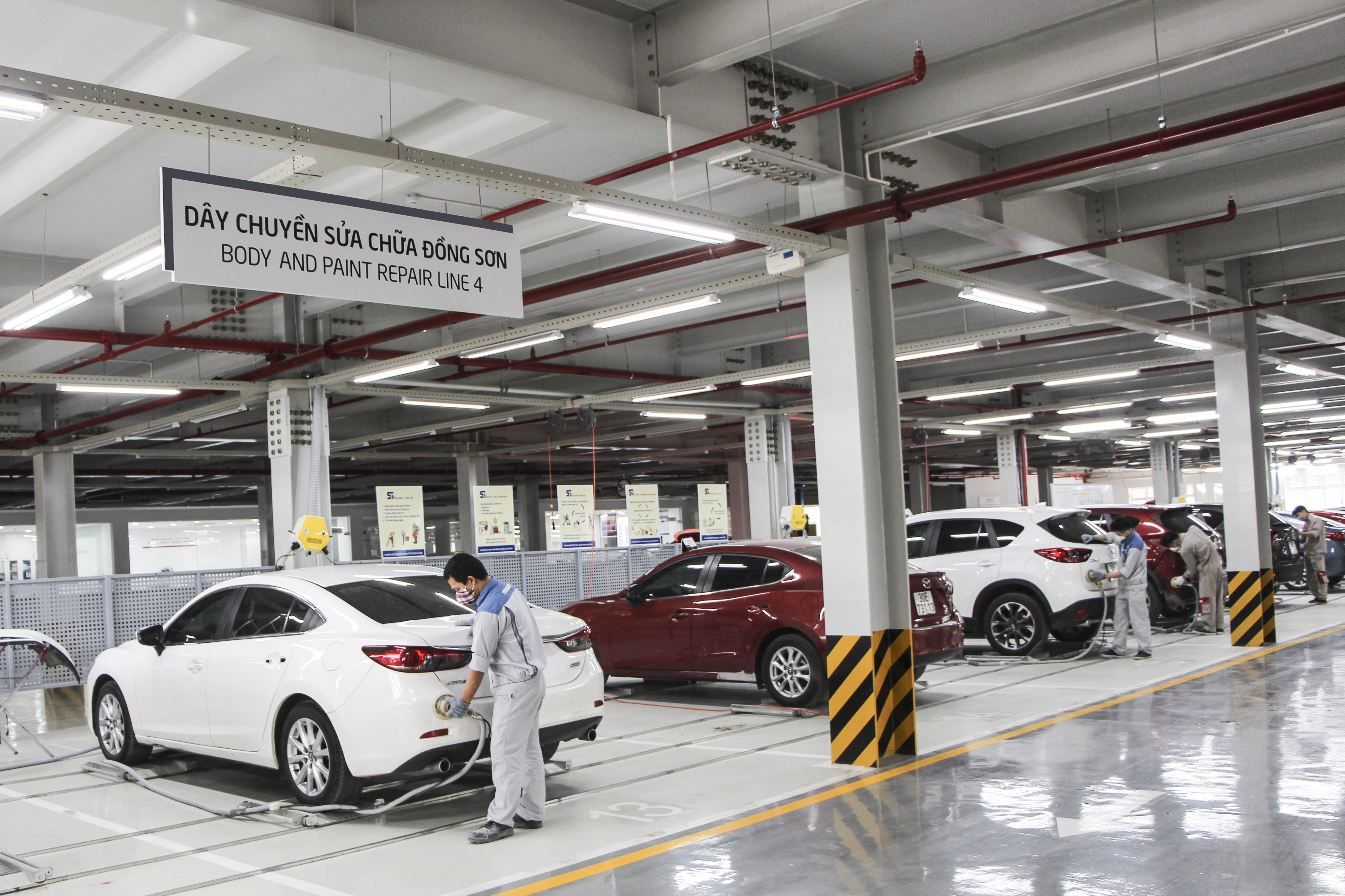 Xưởng dịch vụ ôtô Mazda ảnh 3 Xuong dich vu oto Mazda anh 3