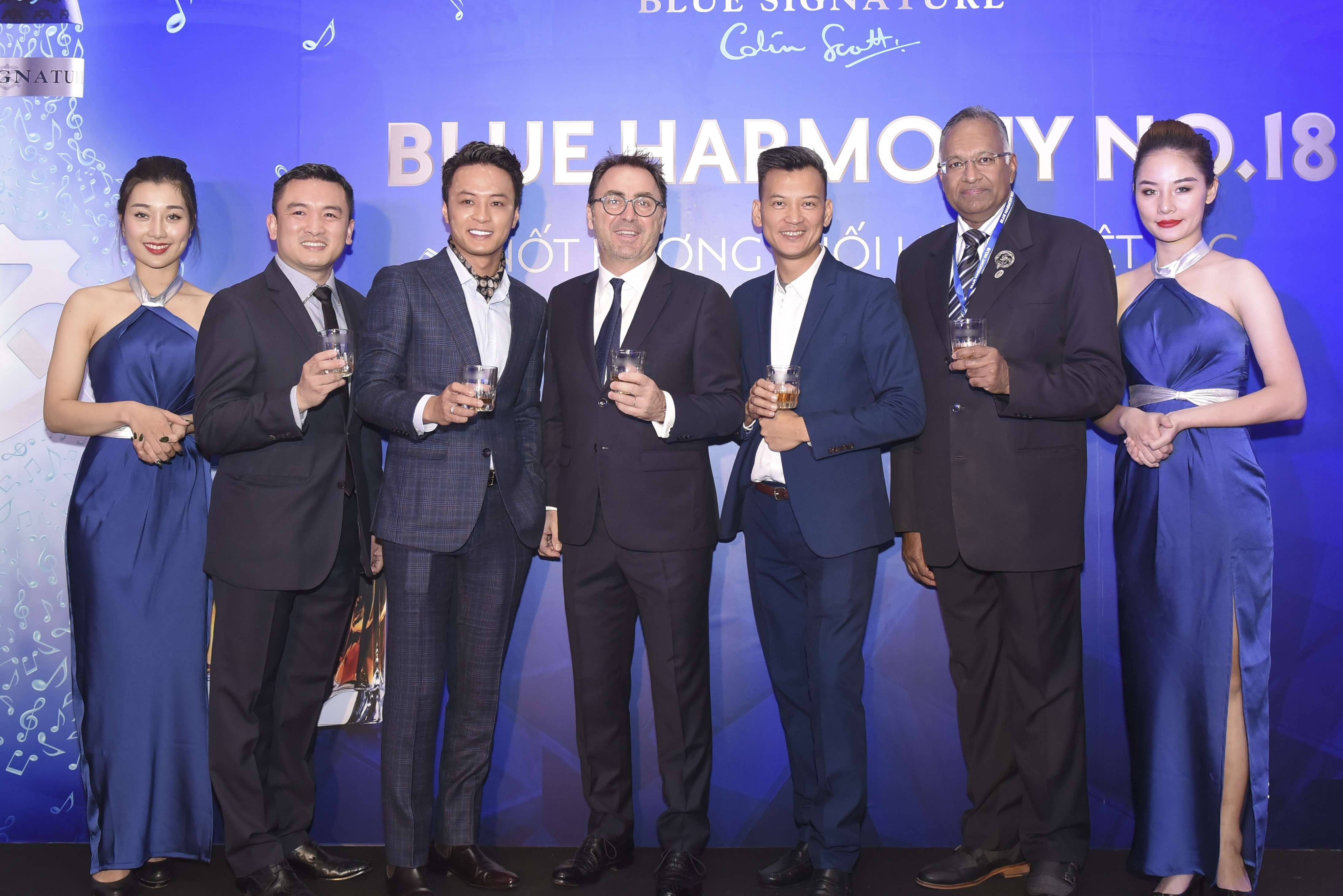 Blue Harmony No.18 anh 3