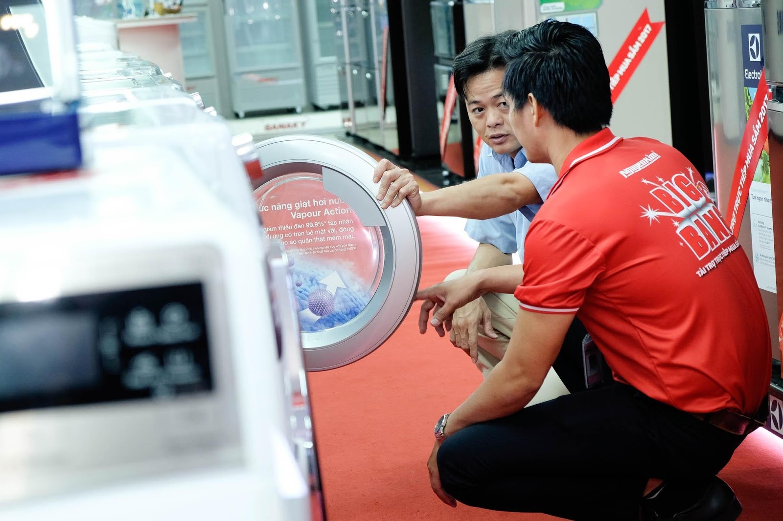 Nguyen Kim to chuc khuyen mai dien may 'Big Bang 2017' tren toan quoc hinh anh