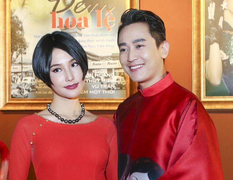 Hua Vi Van, Diem My 9X cung dan sao dien ao dai trong ‘Dem hoa le’ hinh anh