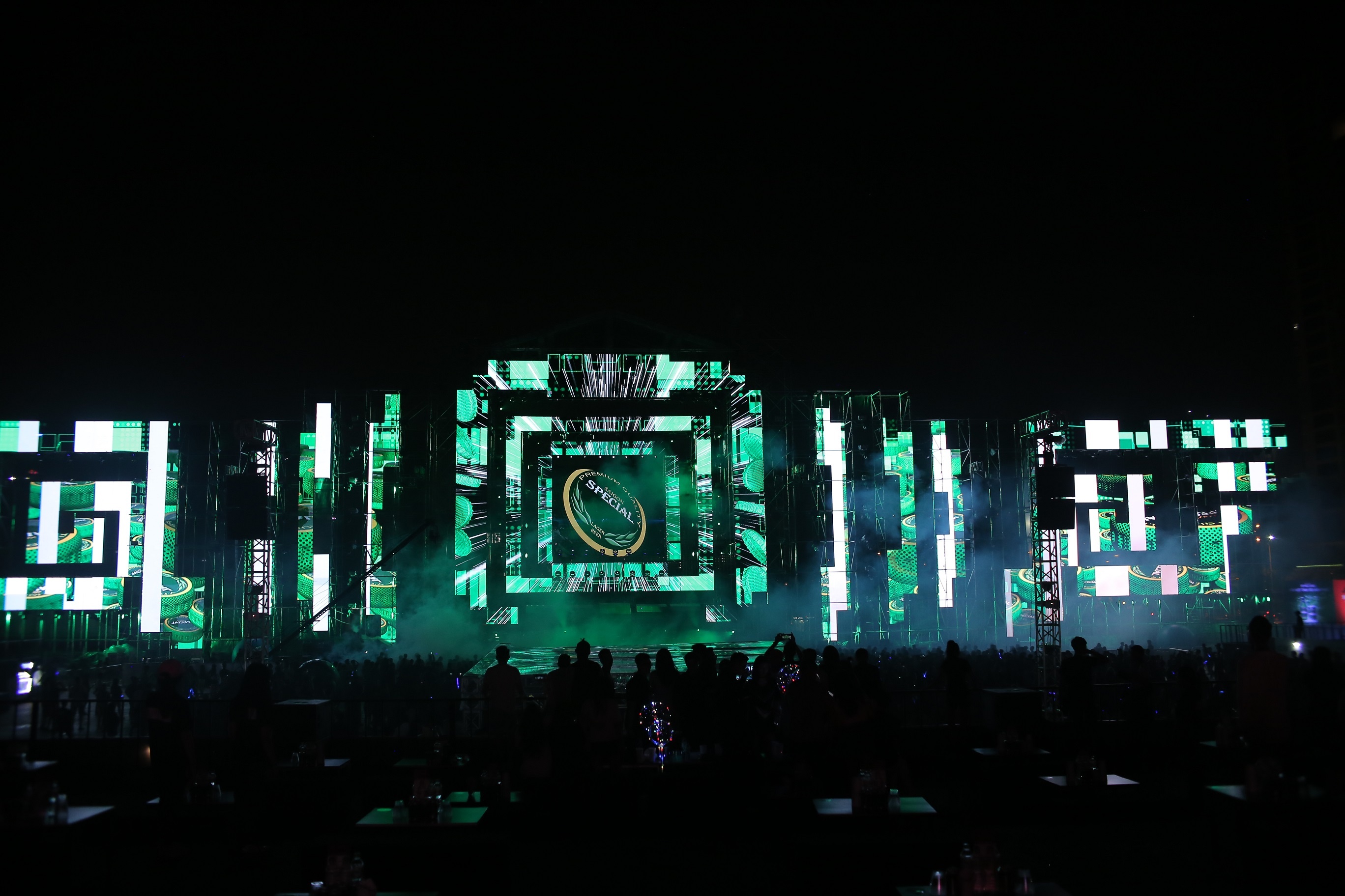 Armin by VinaPhone anh 4