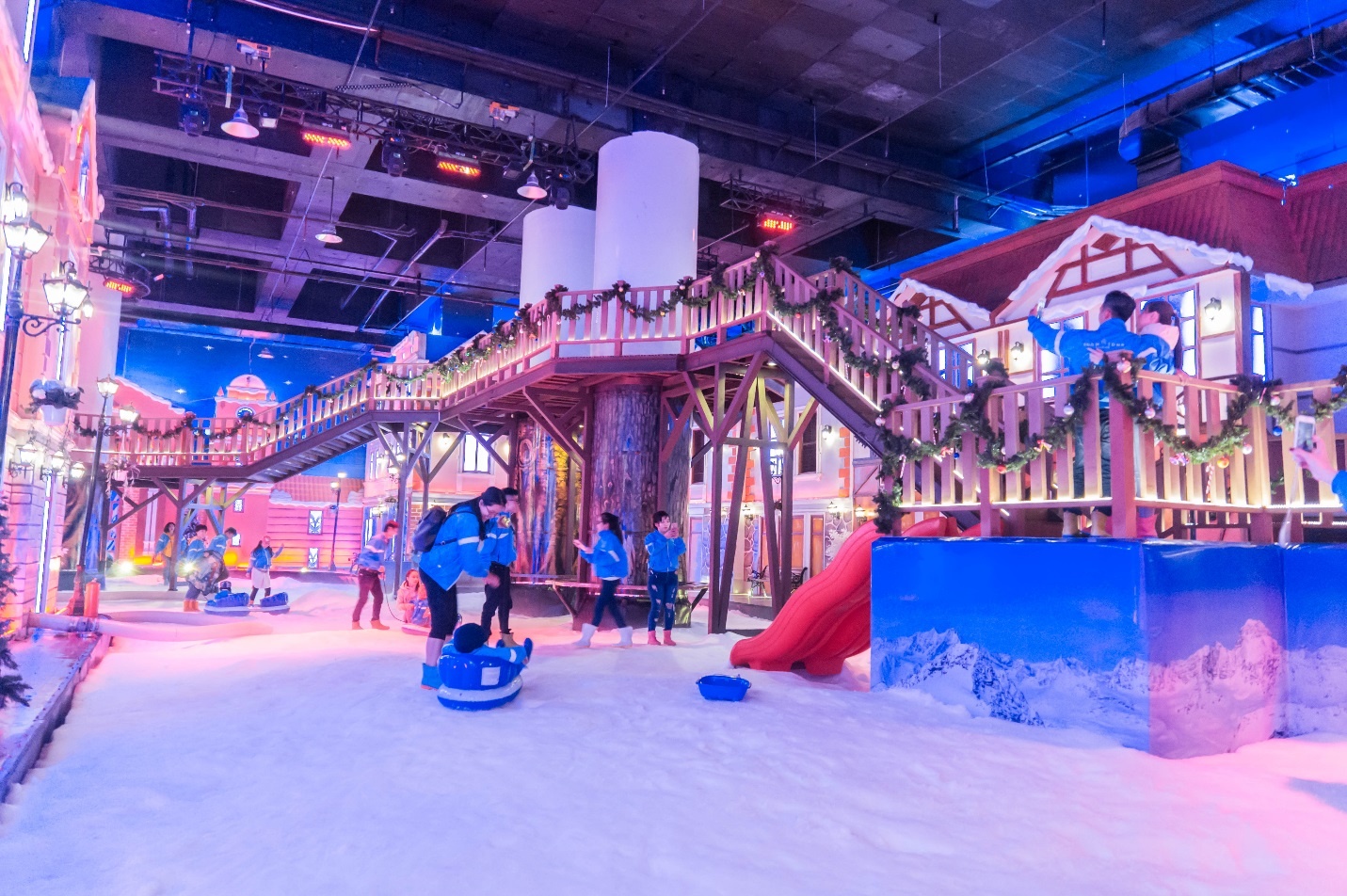 lang tuyet Snow Town anh 4