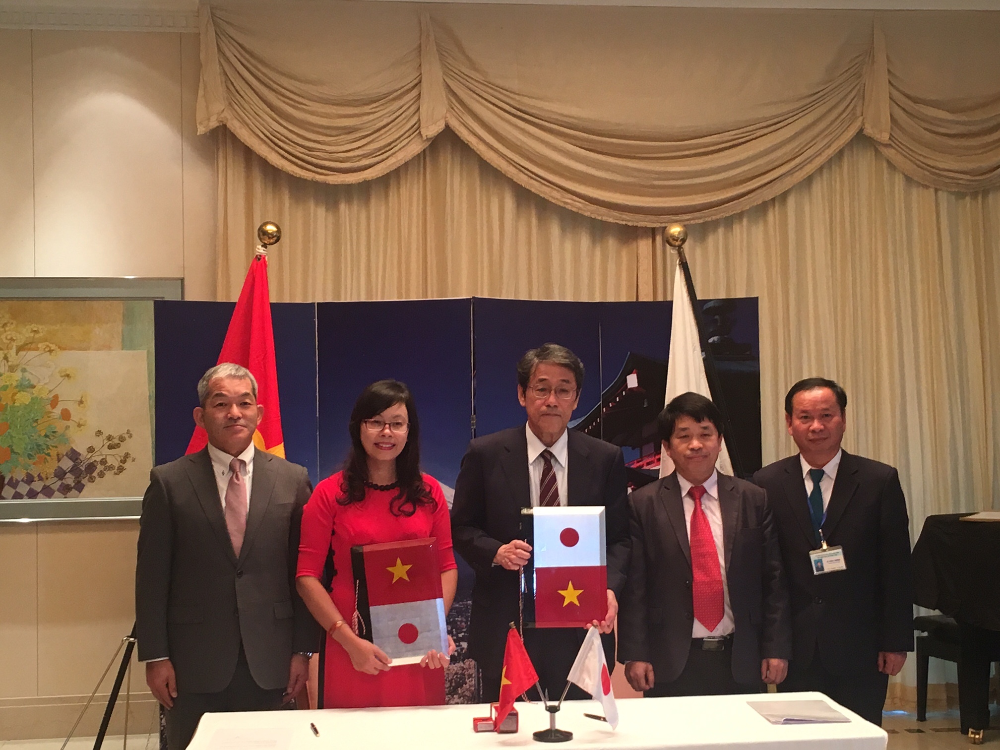 Bua an hoc duong anh 1