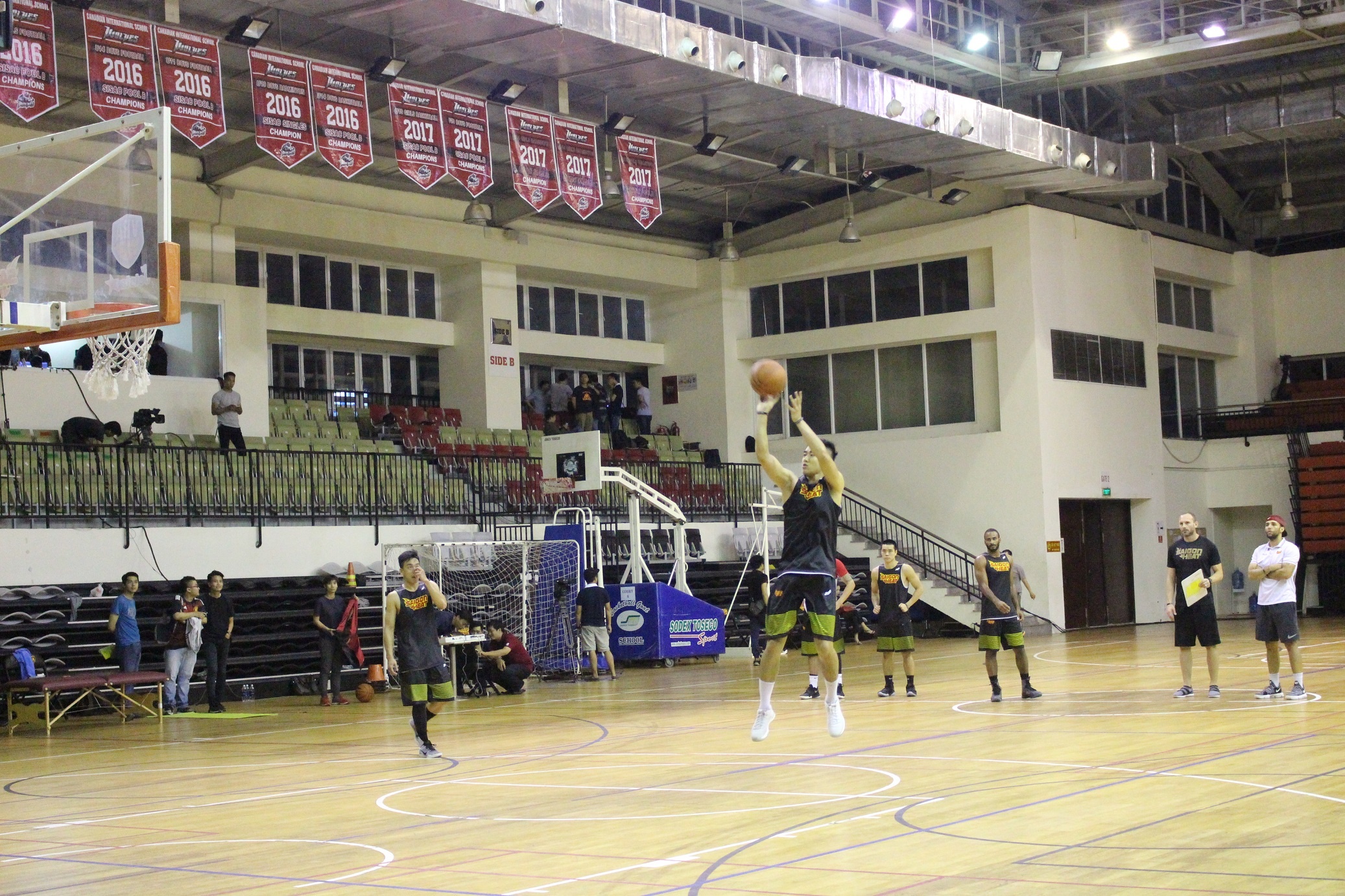 Truyen hinh FPT anh 1