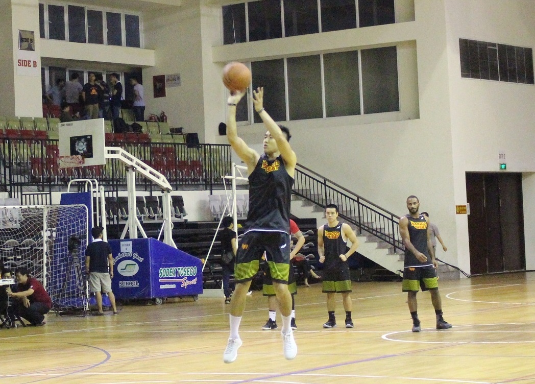 Saigon Heat san sang cho tran ra quan giai ABL tren san nha hinh anh