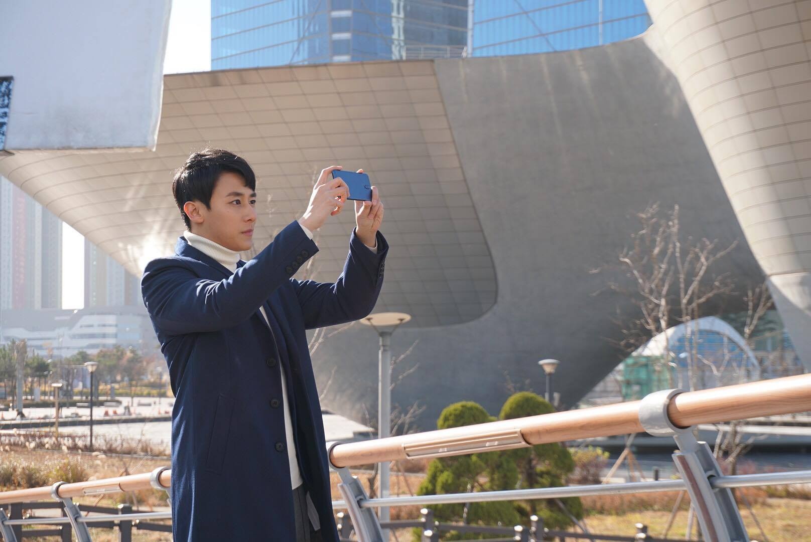 Huawei nova 2i màu xanh ảnh 2 Huawei nova 2i mau xanh anh 2