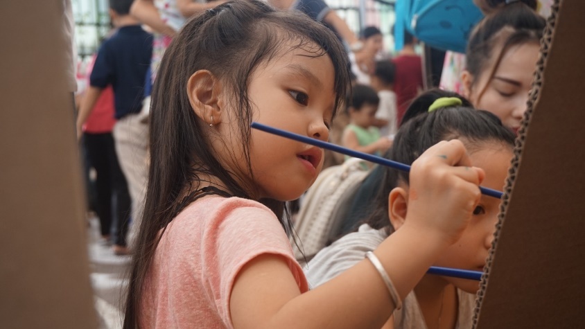 Thoa suc sang tao tai le hoi nghe thuat 'Can phong bi mat so 21' hinh anh