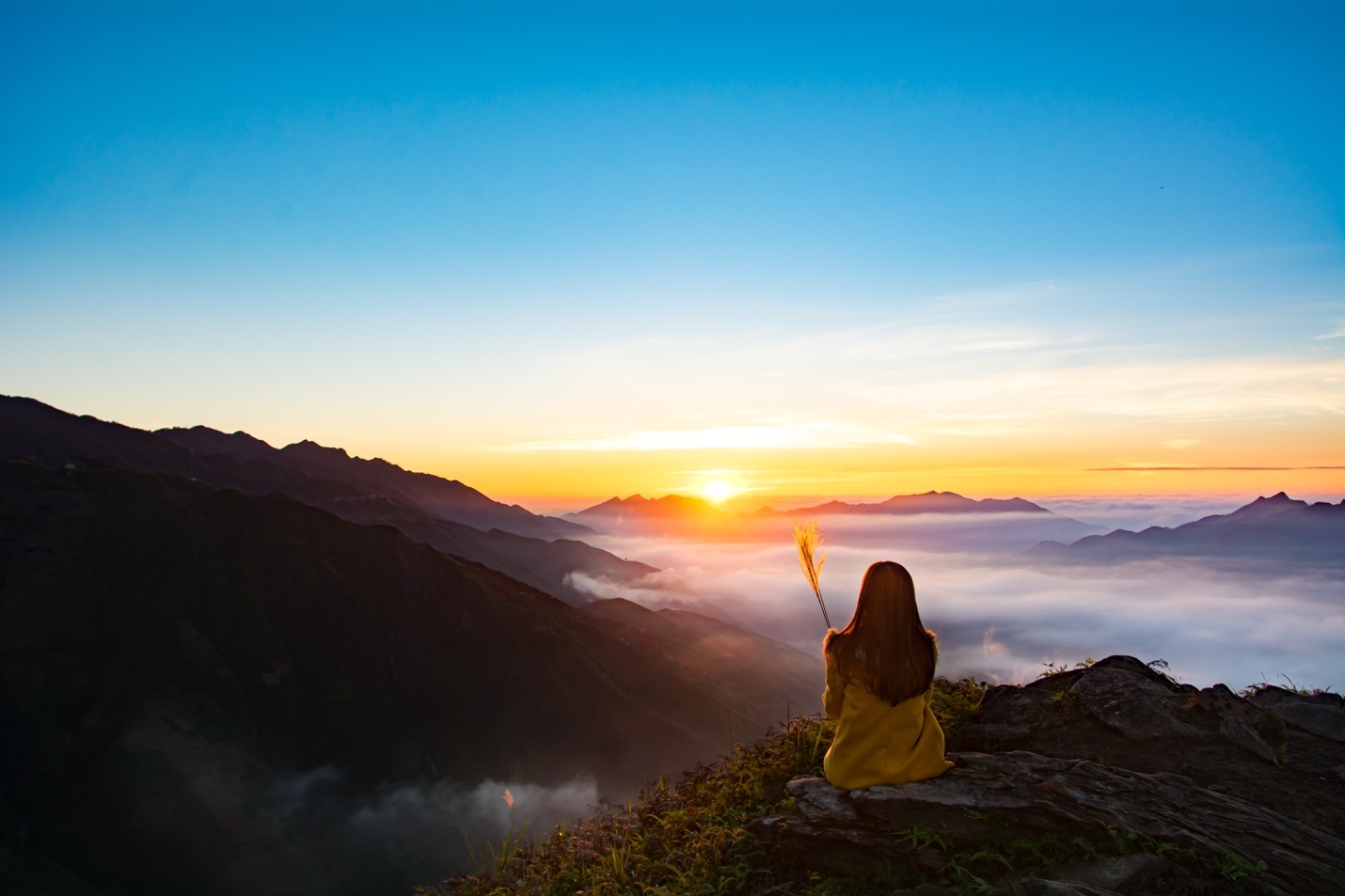 San may tren dinh Ta Xua hinh anh