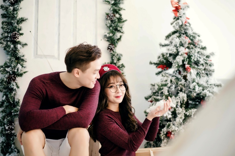 Mac dep mua Giang sinh voi goi y mix do la ma quen hinh anh