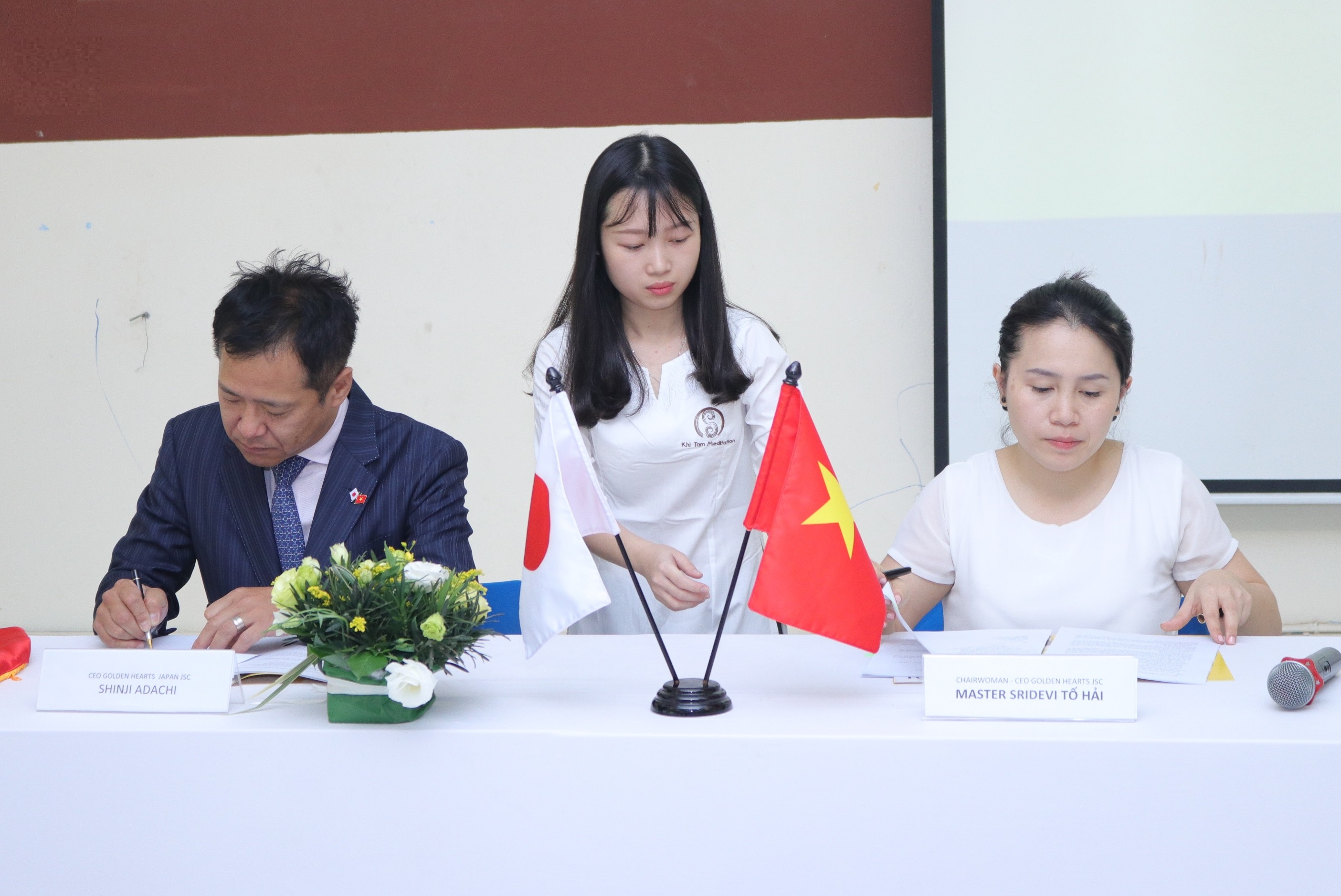 Thanh lap Cong ty Co phan Trai Tim Vang Nhat Ban hinh anh