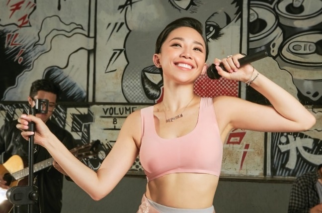 Trang suc mang cam hung am nhac - mon qua cho nhung cai toi ca tinh hinh anh