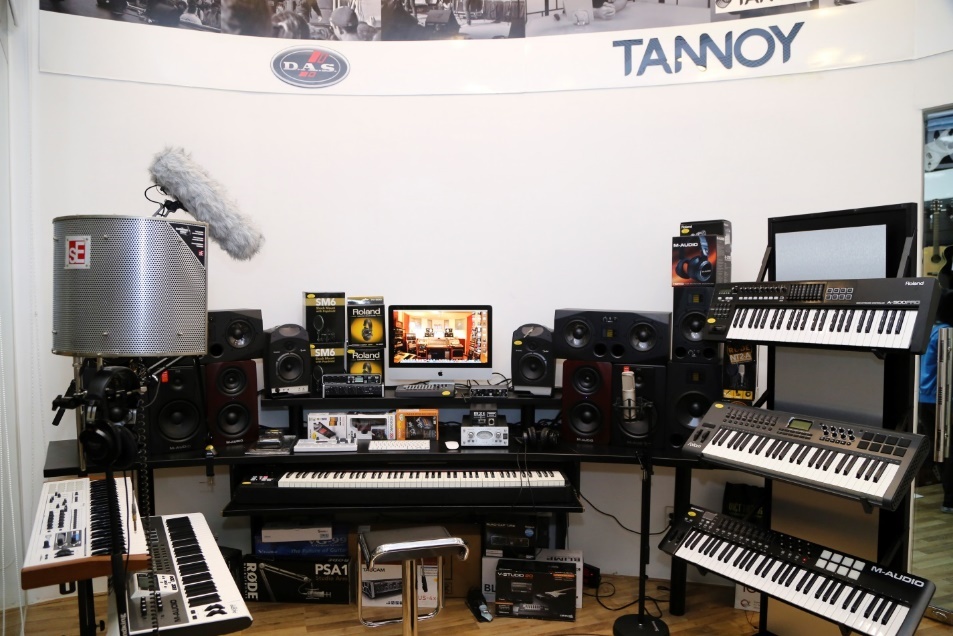 Việt Thương Music ảnh 4 Viet Thuong Music anh 4