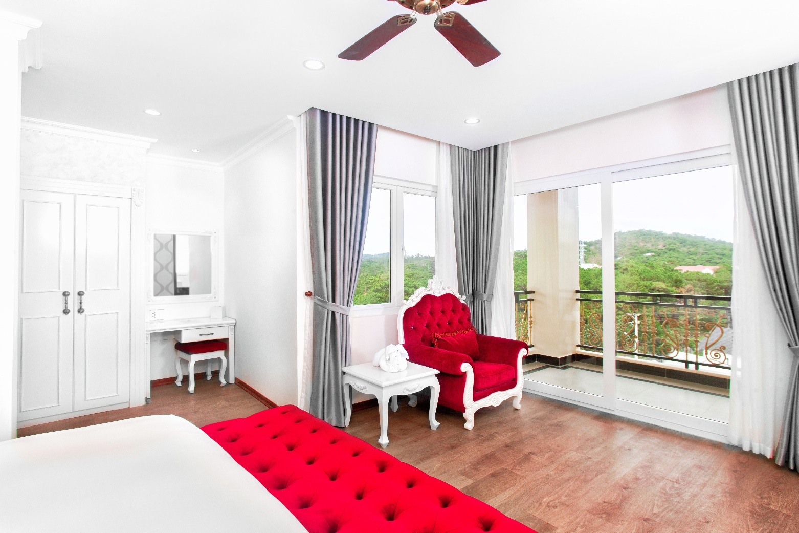 khách sạn 5 sao Ladalat ảnh 1 khach san 5 sao Ladalat anh 1