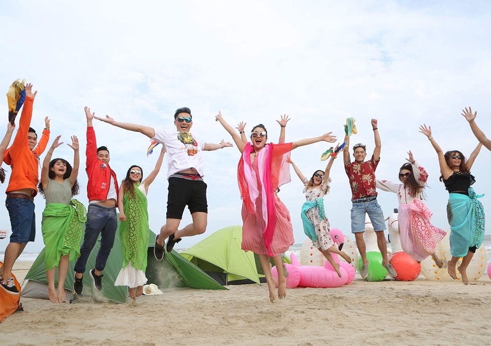 Unrealland – Happy new year 2018 – Vung Tau beach ảnh 3 Unrealland – Happy new year 2018 – Vung Tau beach anh 3