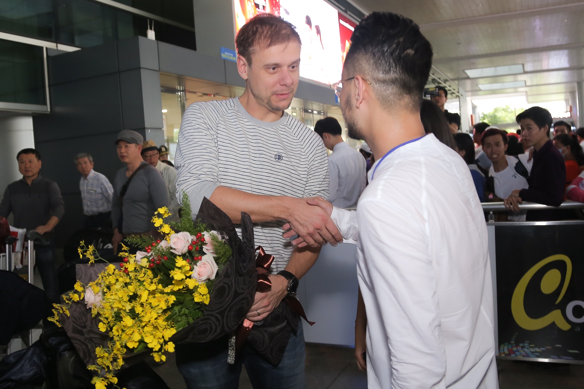 Armin Van Buuren by VinaPhone anh 2