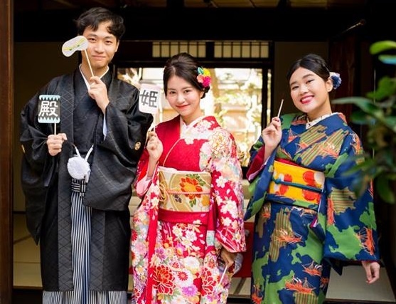 Dien kimono, dao tham pho co tai Kyoto, Nhat Ban hinh anh