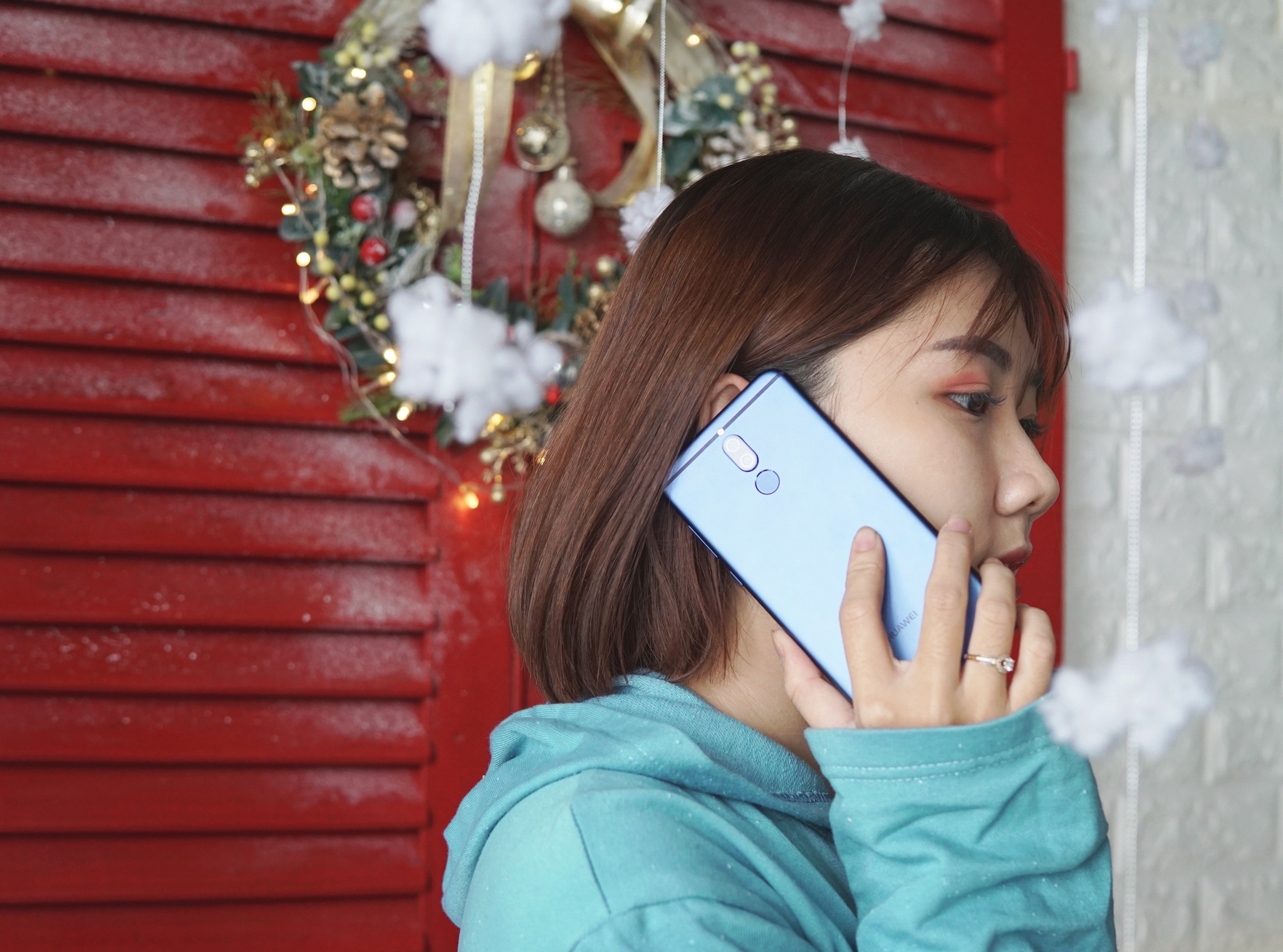 Huawei nova 2i phien ban mau xanh anh 12