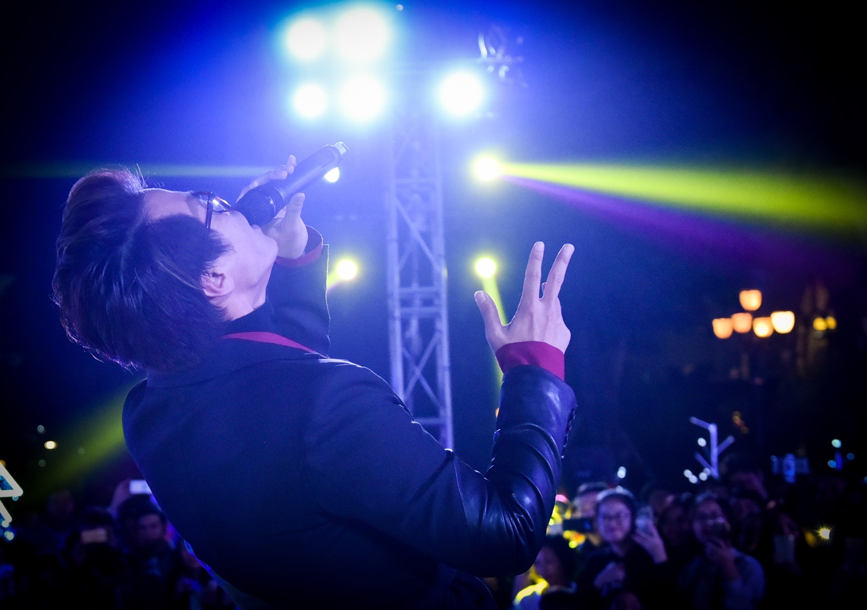 Dove City of lights anh 3