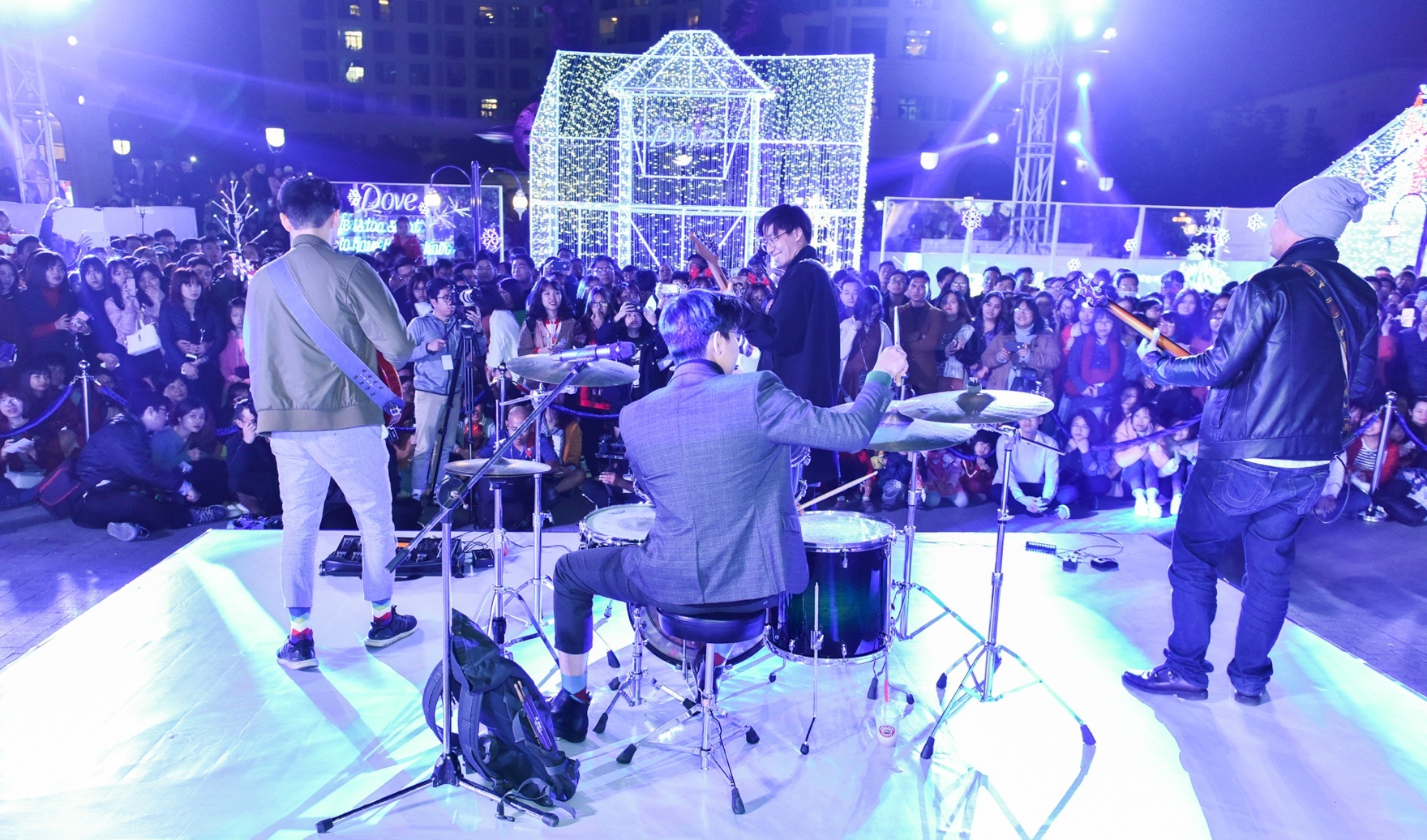 Dove City of lights anh 6