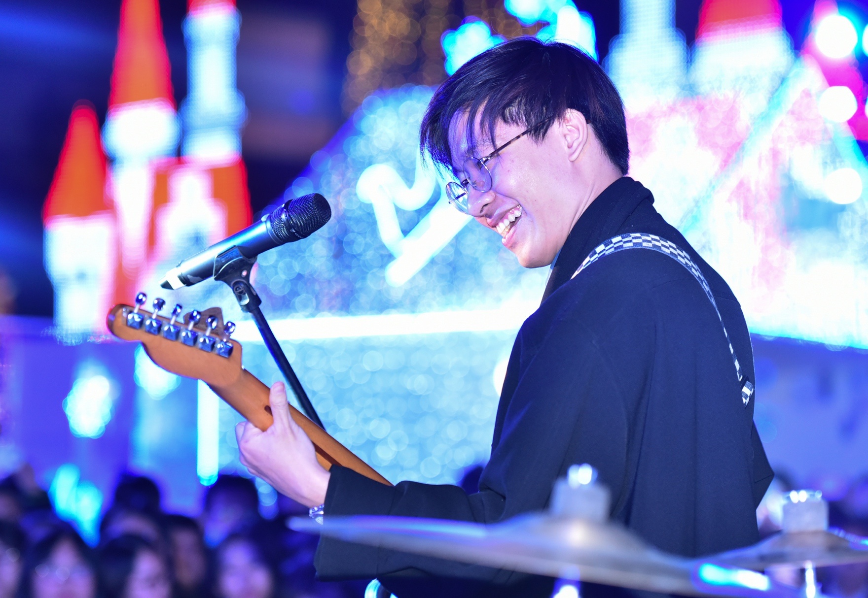 Dove City of lights anh 7