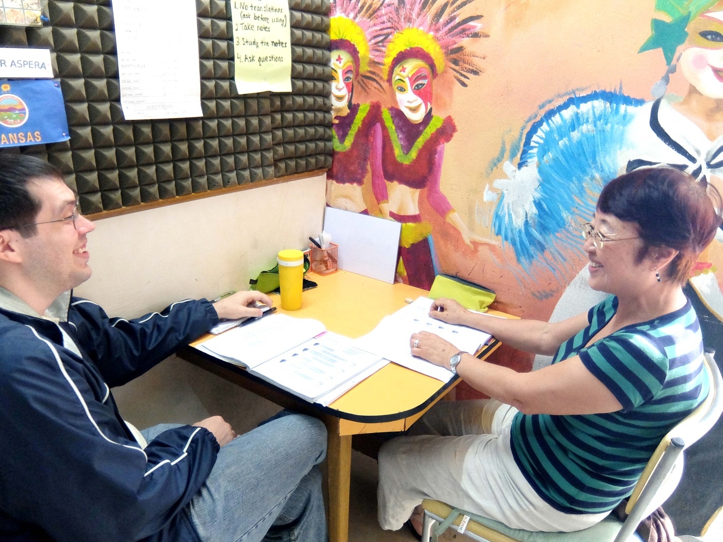 Hoc tieng Anh mot thay mot tro voi giao vien My hinh anh