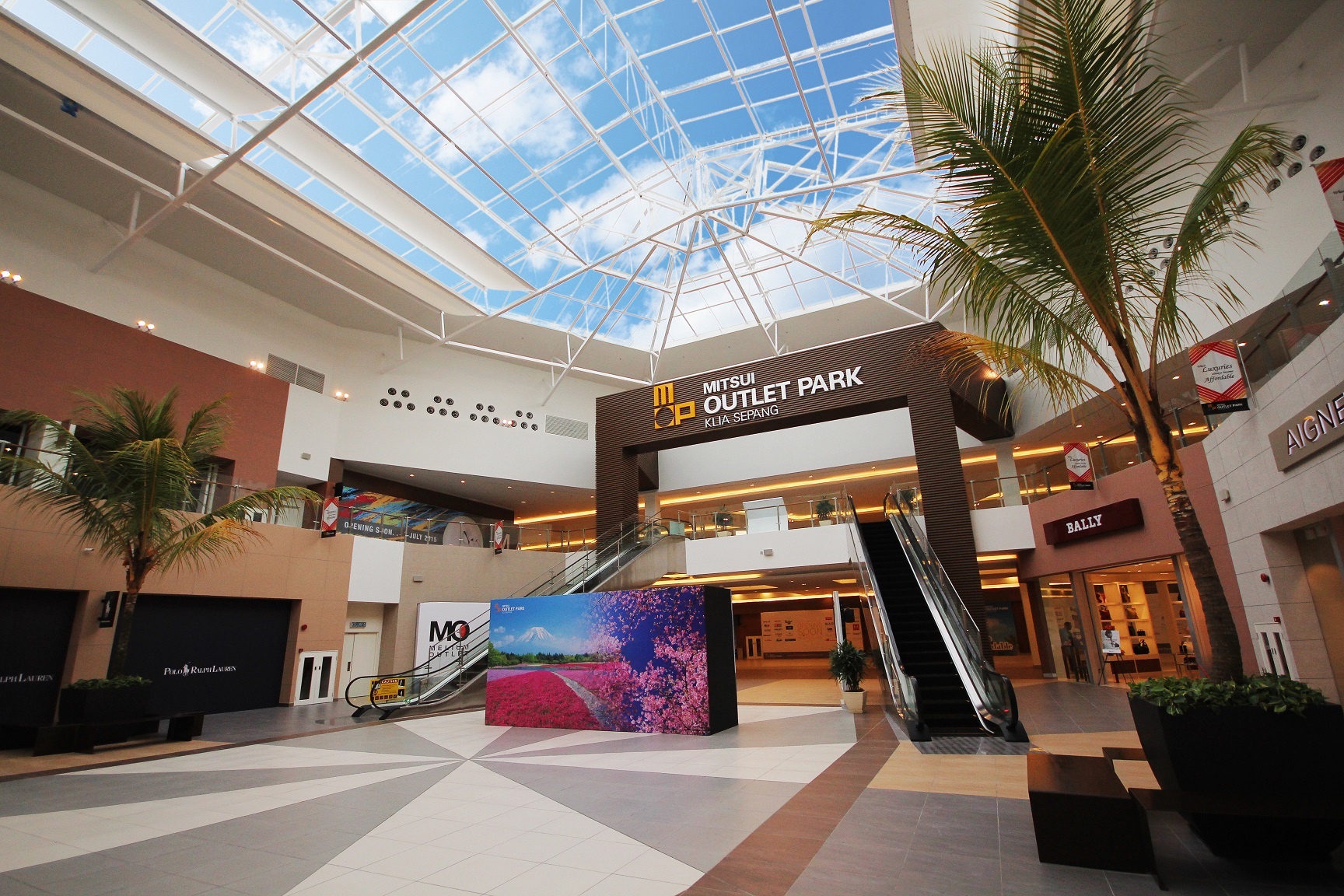 Cong ty Du lich TransViet anh 1