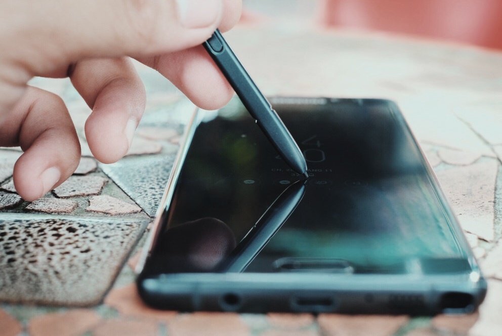 Nguoi dung noi gi ve Galaxy Note FE? hinh anh