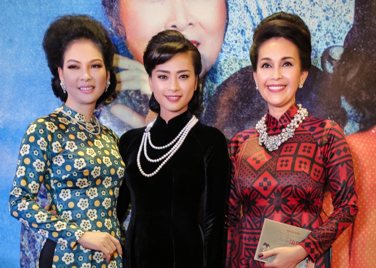 Dan cast phim ‘Co Ba Sai Gon’ noi bat cung trang suc ngoc trai hinh anh