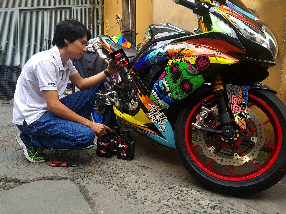 dầu nhớt Motul ảnh 3 dau nhot Motul anh 3