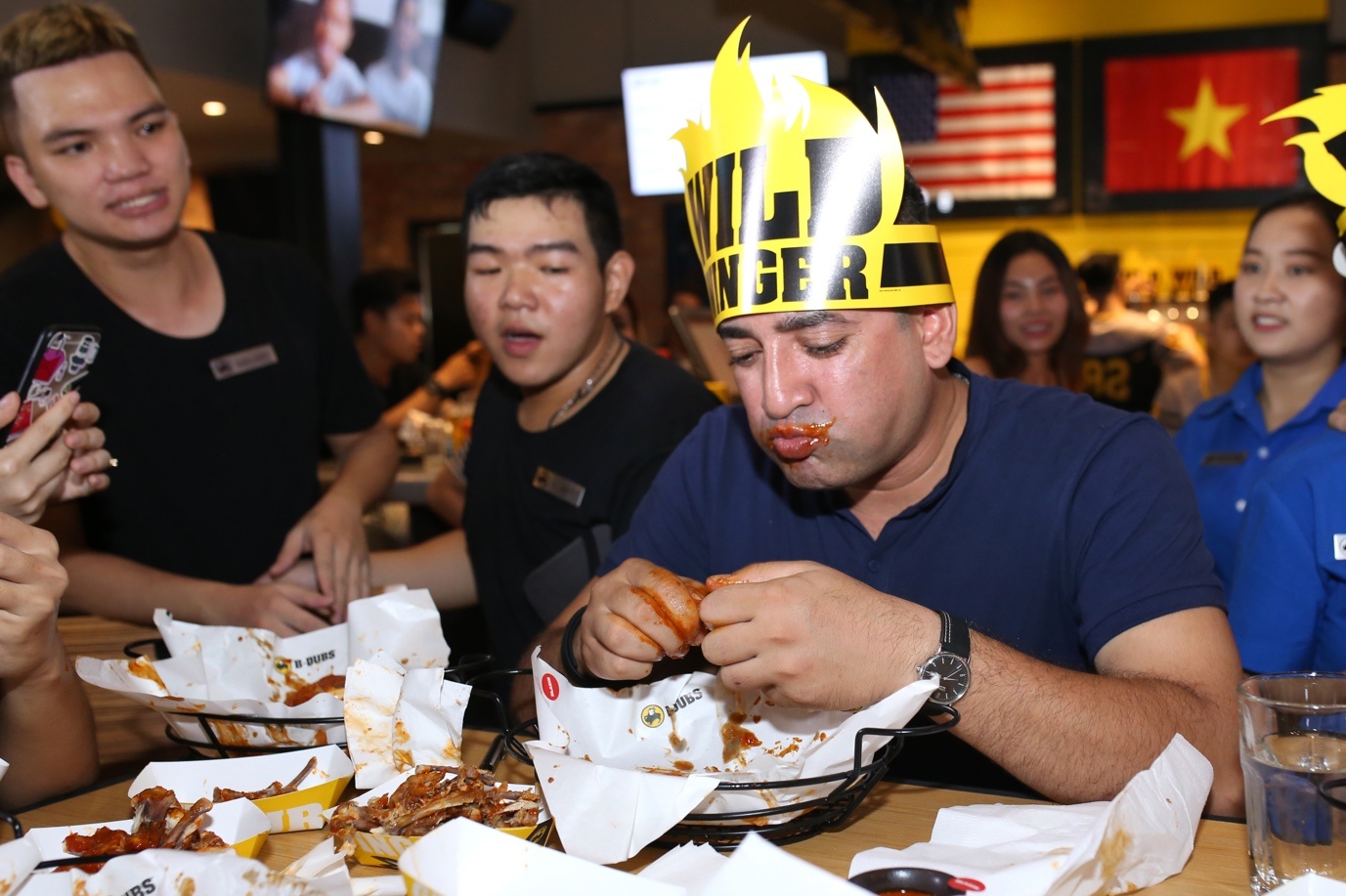 chuoi nha hang the thao B-Dubs anh 9