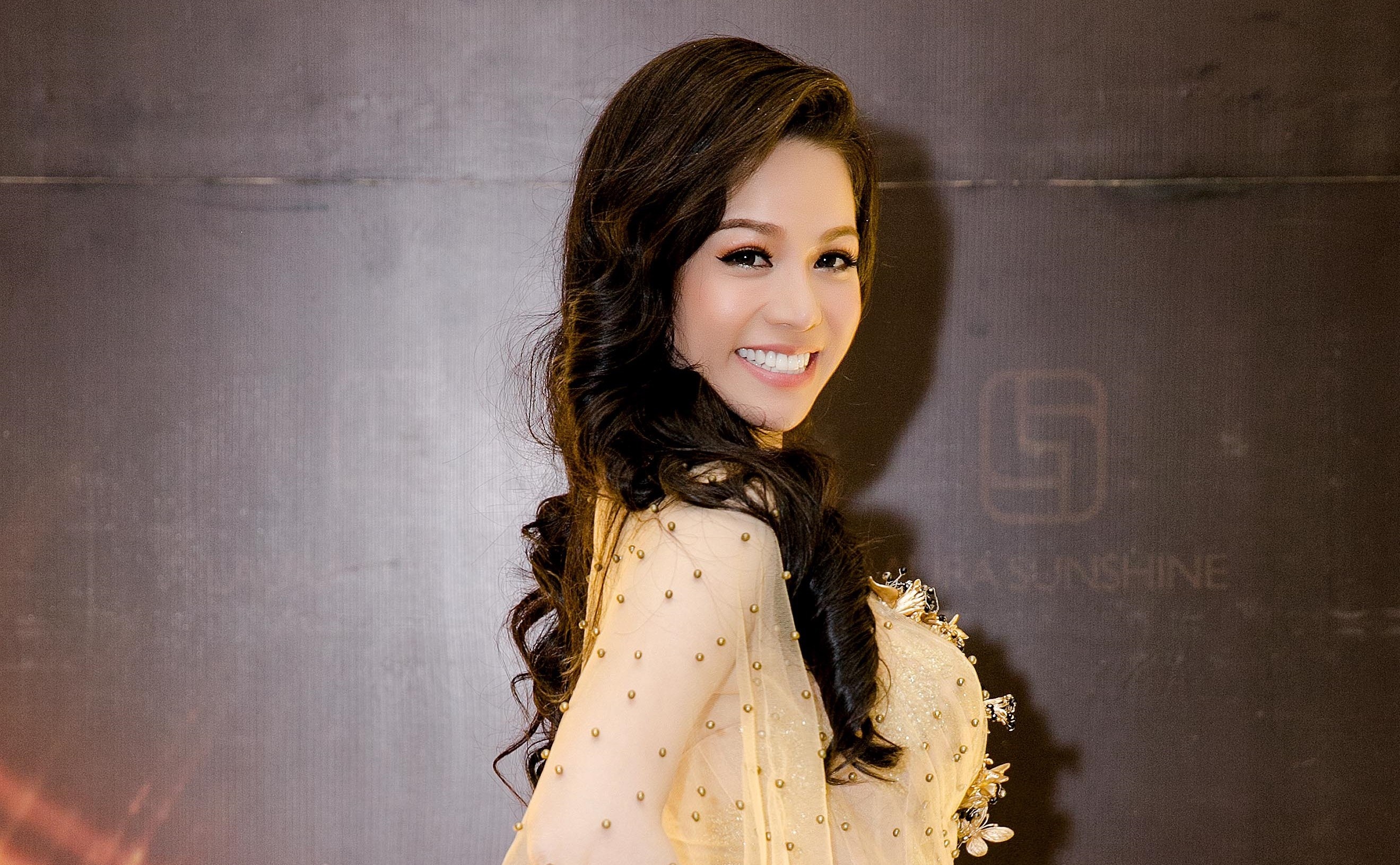 Laura Sunshine anh 2