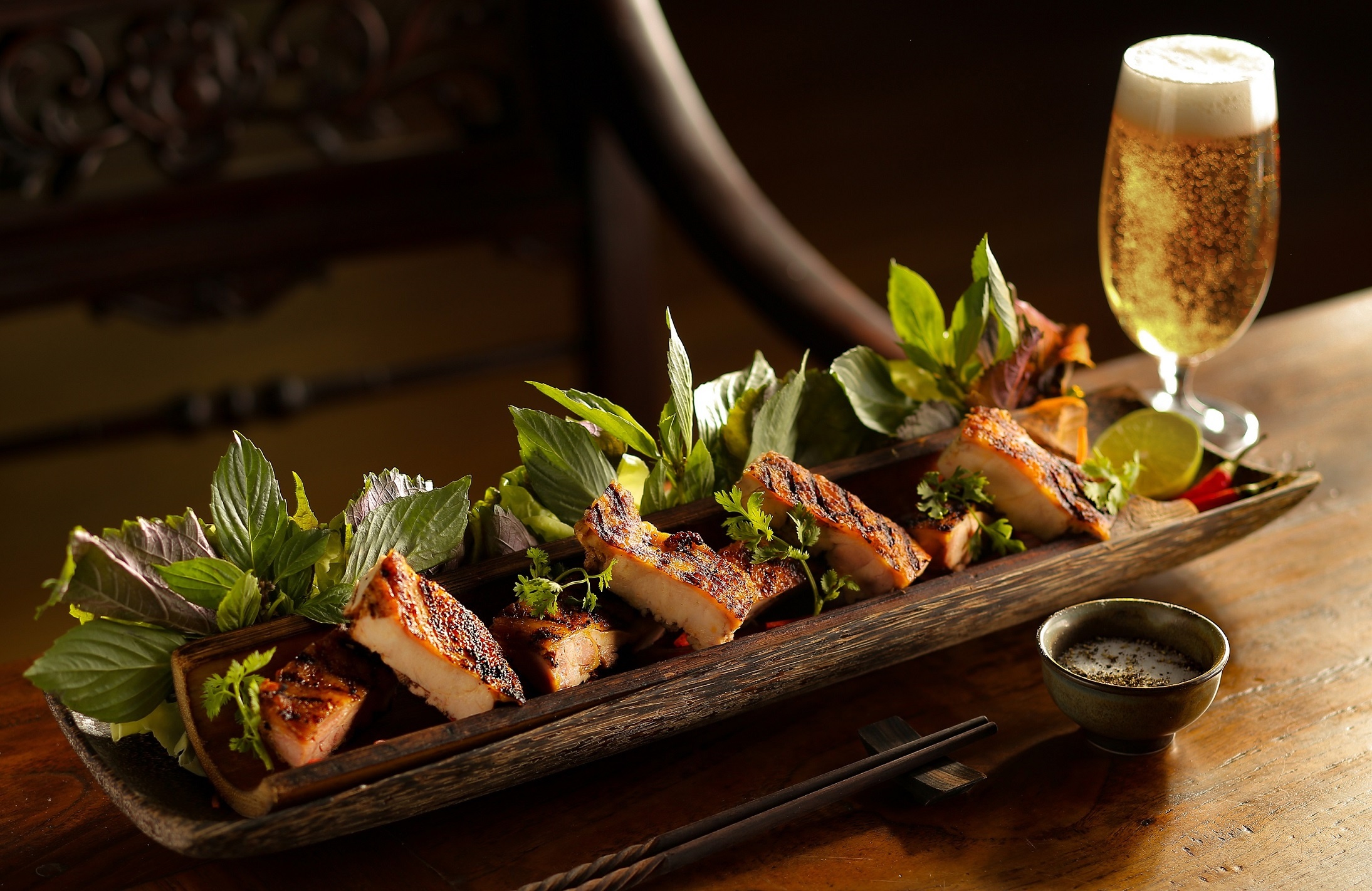 nha hang Square One anh 4